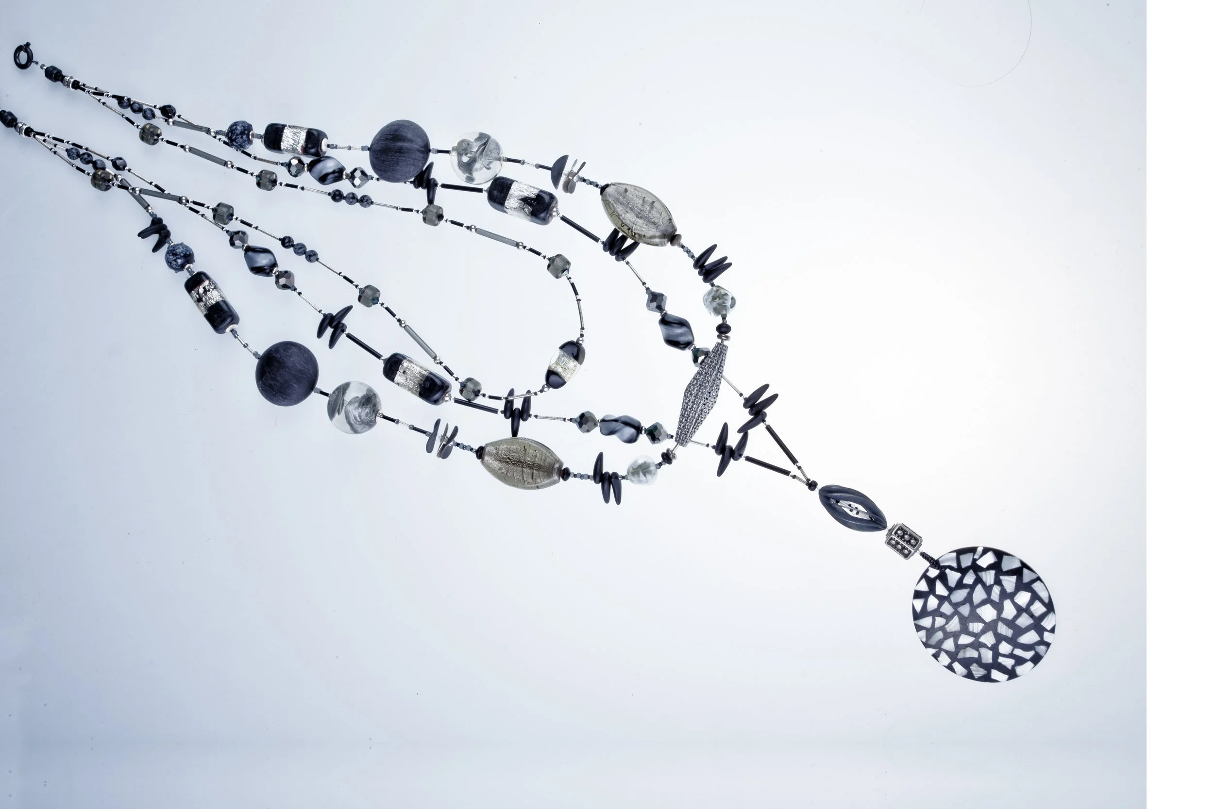 lange Kette | Glas, Muschel,  geschwärztes Silber