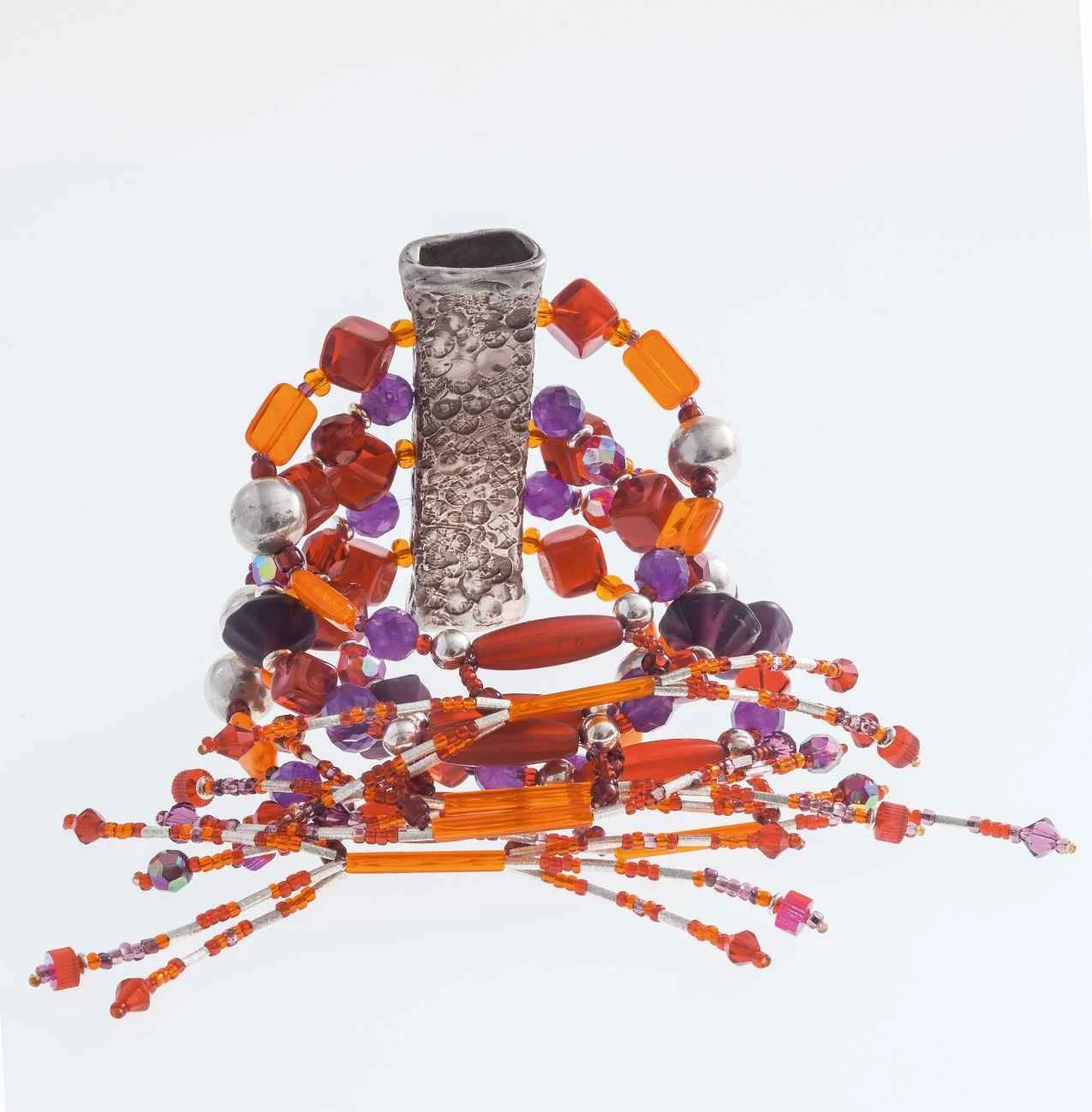Susanne_Eisenmann_Schmuckdesign_Armband_rotorangelila.jpg