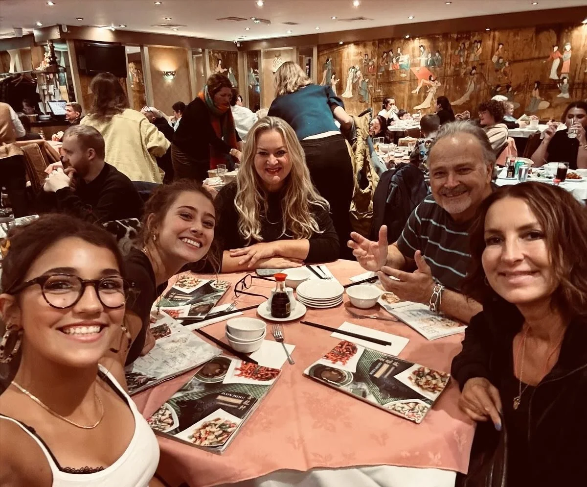 A lovely fun week with family 🩷
Laughter and chaos 🤩
Delicious food and great conversation.
Big bro @dopwinterscholz @corinna.winter @hazel.hmb @anouk.hmb 

#familytime