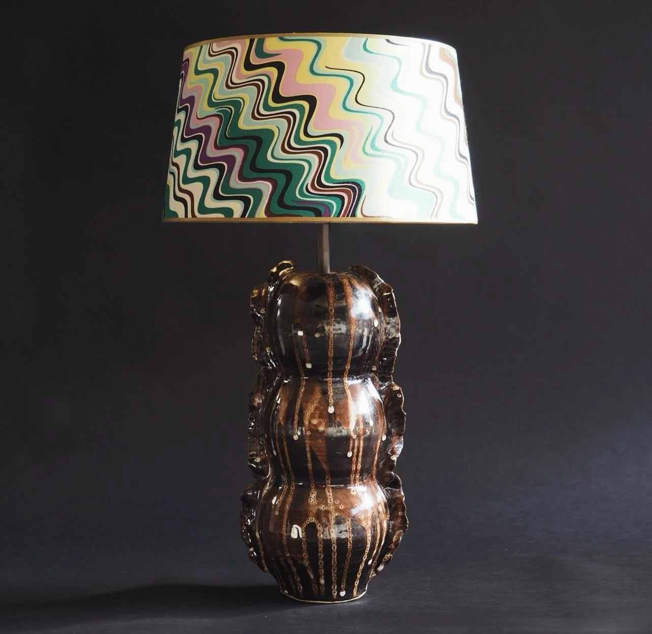 My Retro lamp will be in the Kingsgate exhibition at JM Gallery from 19-24 December. 

#contemporaryceramics #ceramiclamp #interior #interiordesign #retrolamp