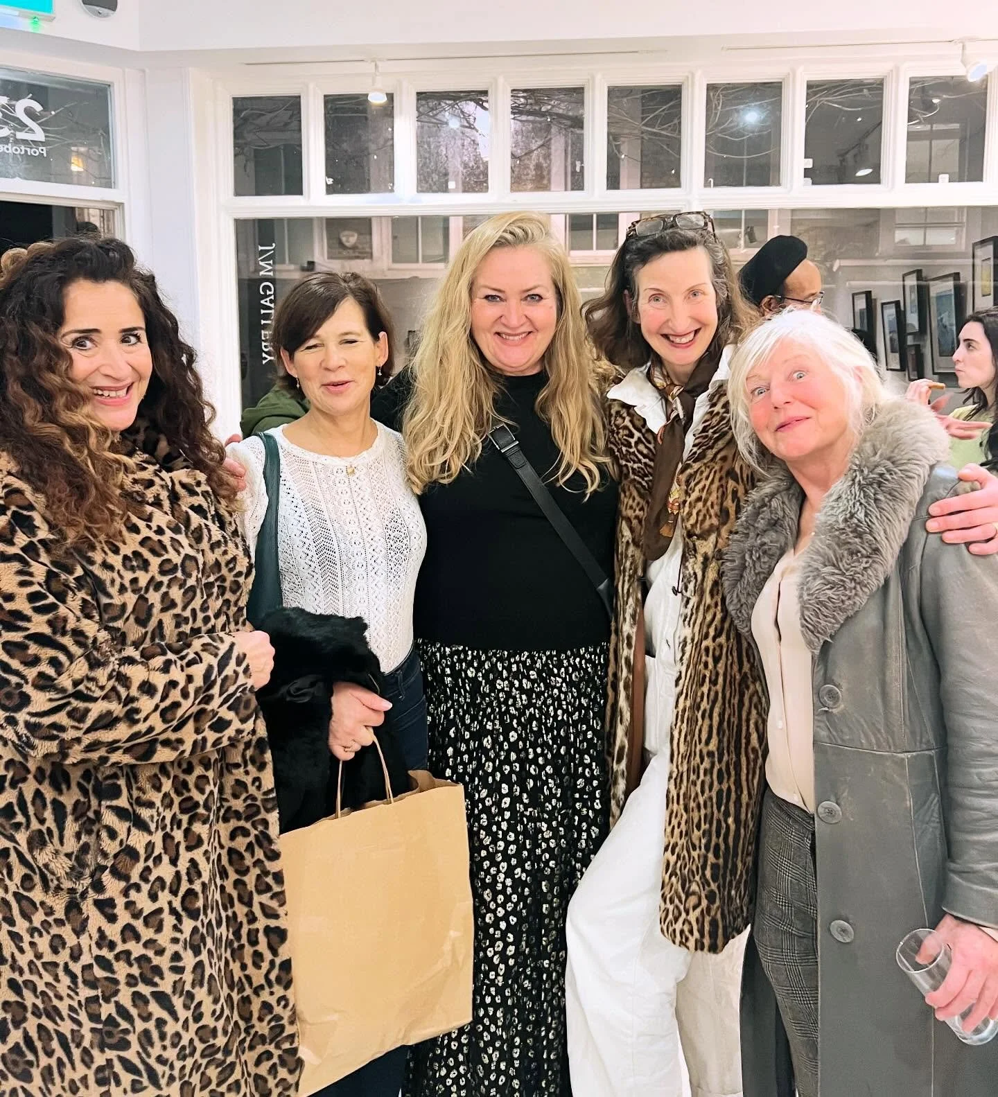 Busy and very fun private view at @jmgallerylondon last night with our Kingsgate collective ceramic exhibition 🤍 Thank you all for coming. The exhibition will be open until December 24th on 230 Portobello Road. 

#ceramics #ceramicartist #contempora