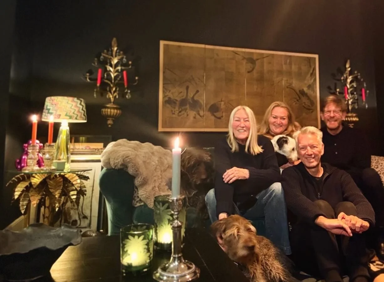 Merry Christmas 🎄 
The duck was crispy, the cabbage aromatic and the potatoes a delight. And the 3 holy hounds behaved too.