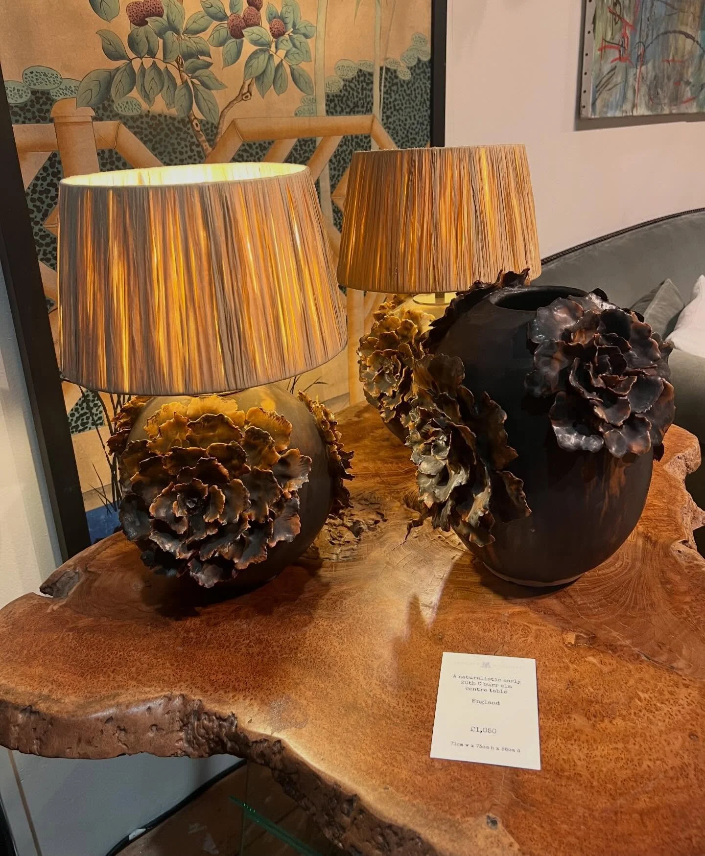 Always lovely to see the beautifully curated @streett_marburg stand at the @decorativefair including my newest ceramic collection. ✨ last day tomorrow!
#interiors #interiordesign #ceramics