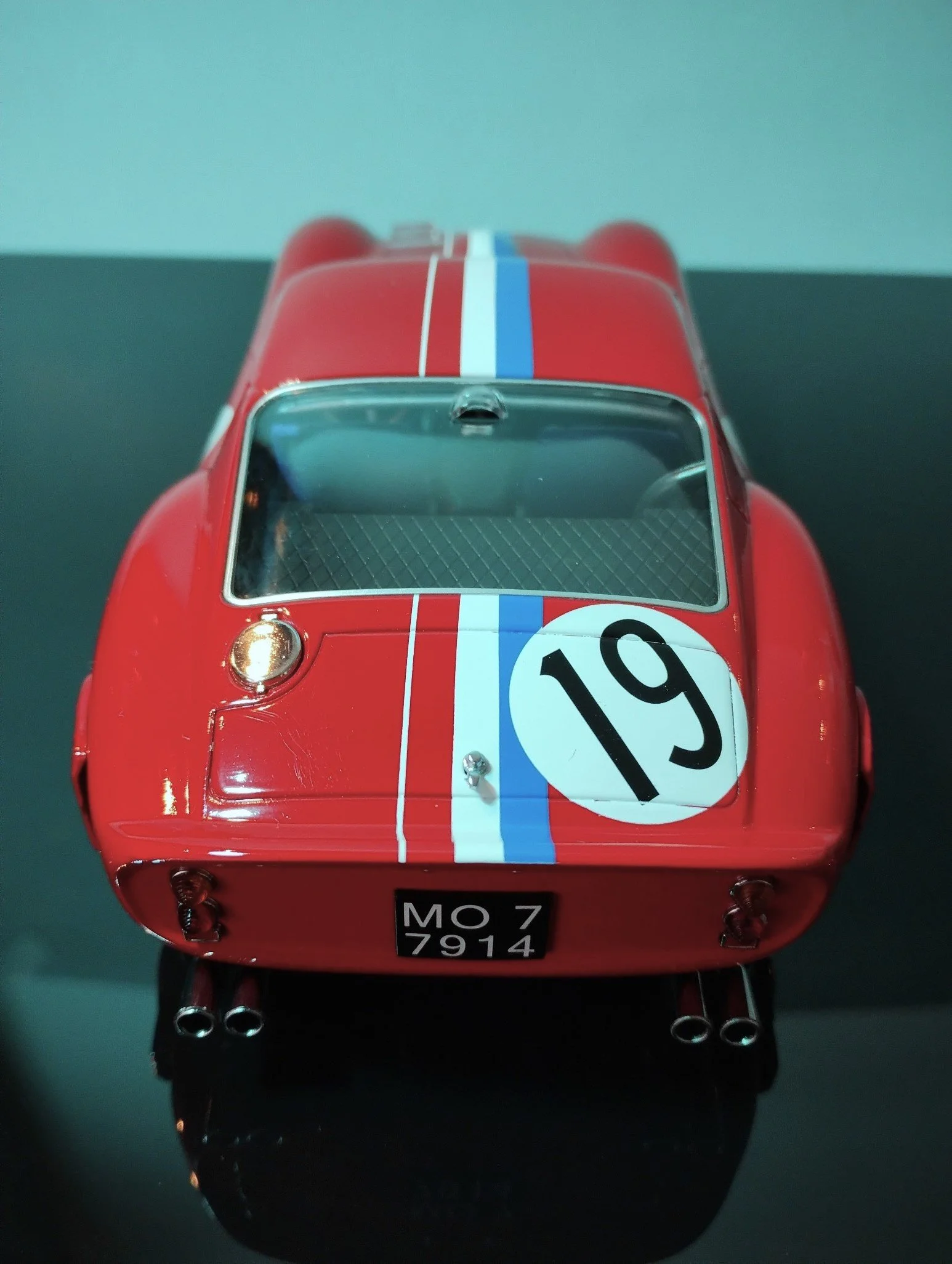 ferrari red 250 3 a.jpg