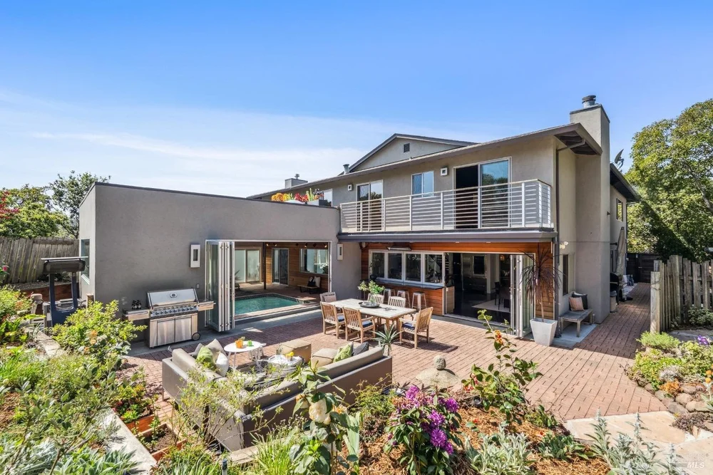 10 Don Timoteo Court, San Rafael, CA $2.395M
