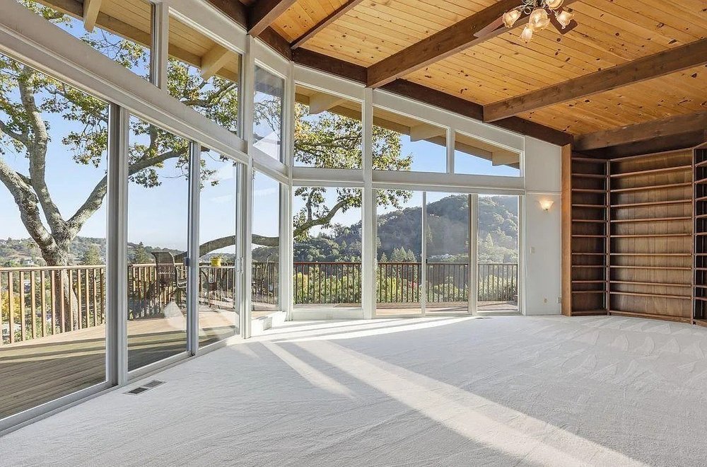 16 Burning Tree Dr, Novato, CA $1.55M