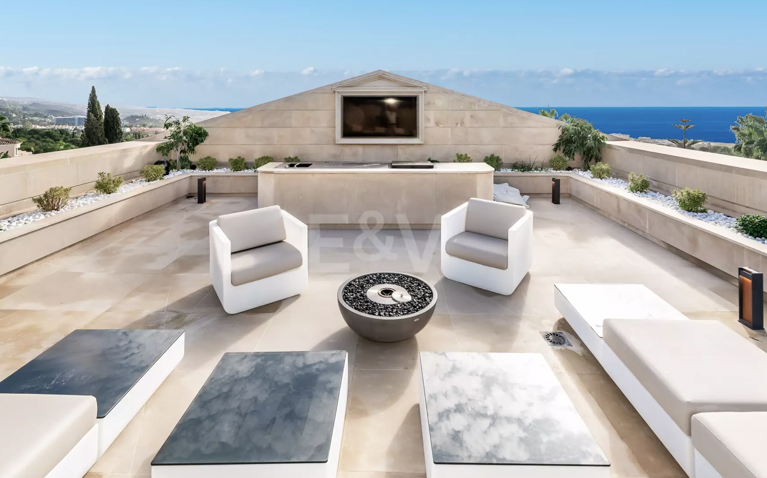 Grand Residence with panoramic sea views in Sierra Blanca