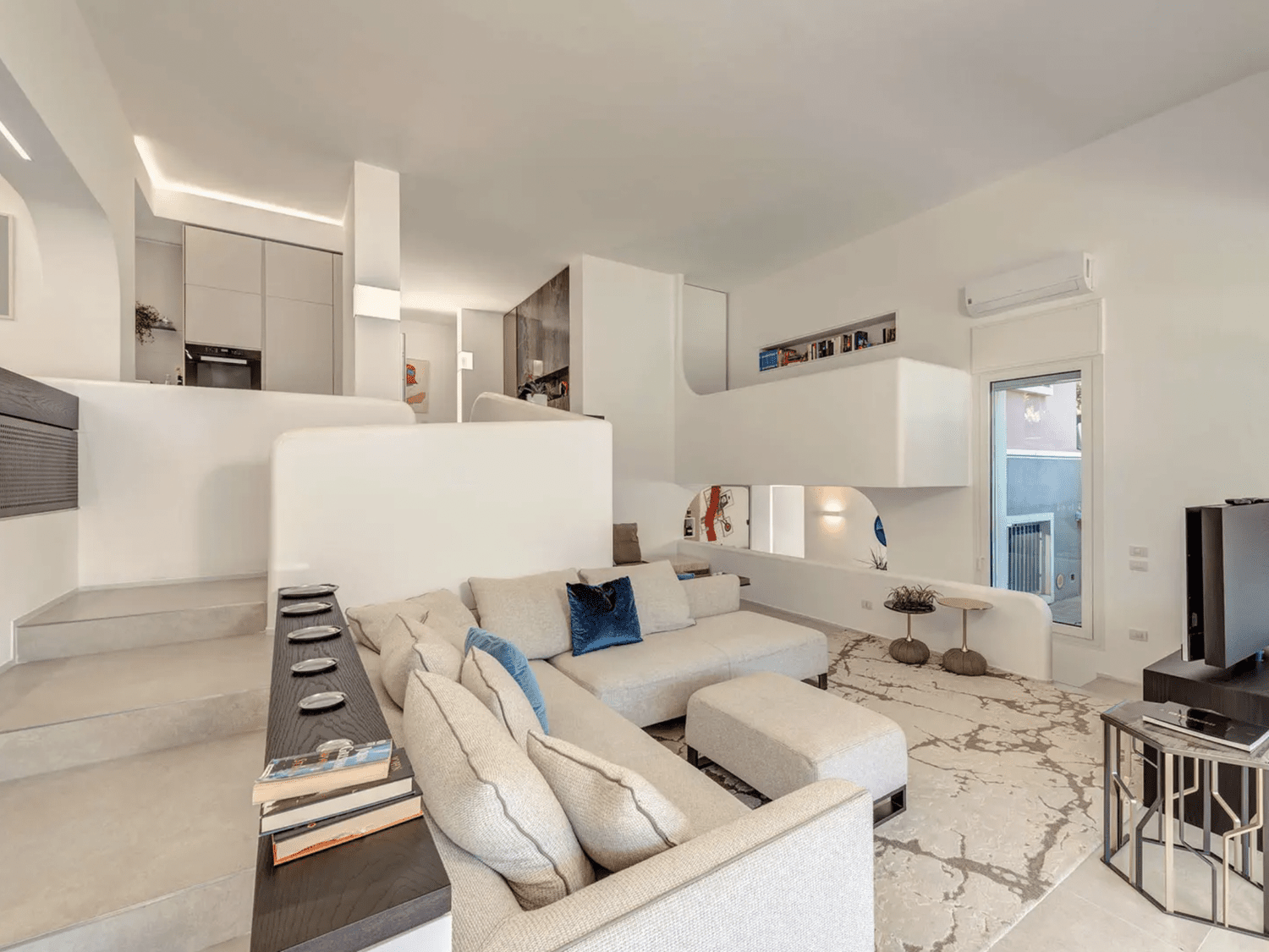 An Ico Parisi Masterpiece on Lake Como