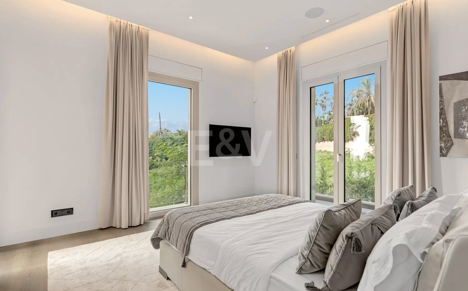 Grand Residence with panoramic sea views in Sierra Blanca