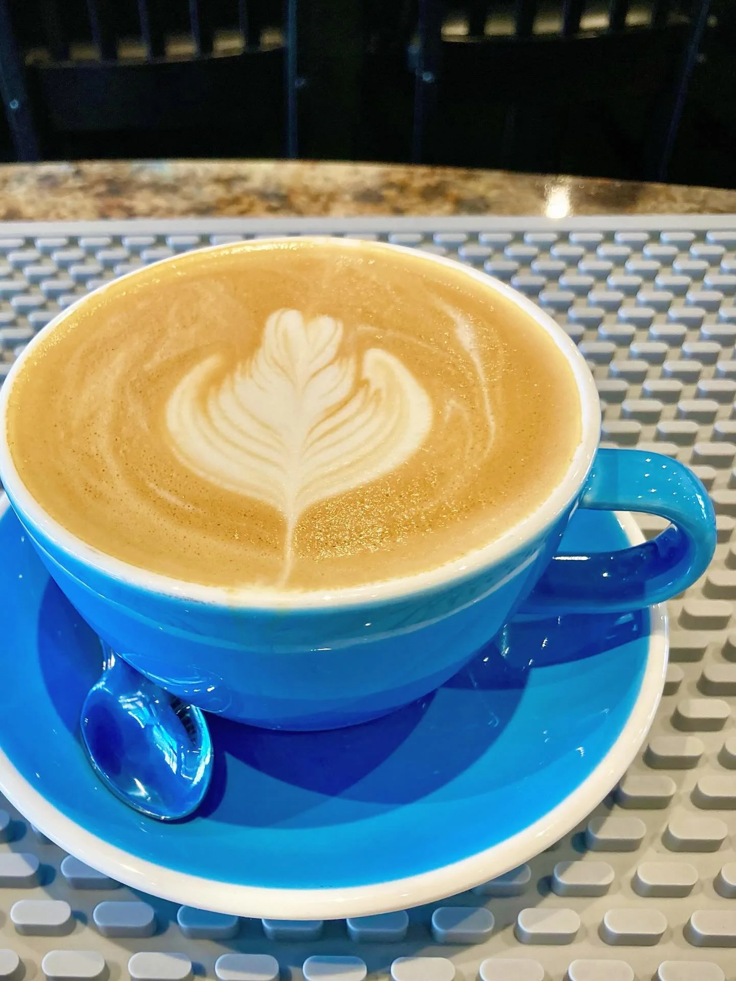 Latte art by hand, our trusty Slayer, and the beans we love. 🧡

Specialty coffee you feel comfortable with &mdash; every day in Roslindale. ✨☀️

#MidnightMorning #bostoncoffee #SpecialtyCoffee #SlayerEspresso #LatteArtLove 

📸 @nickwedgewood @msvir