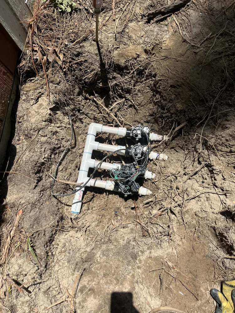 Valve manifold installed in the ground