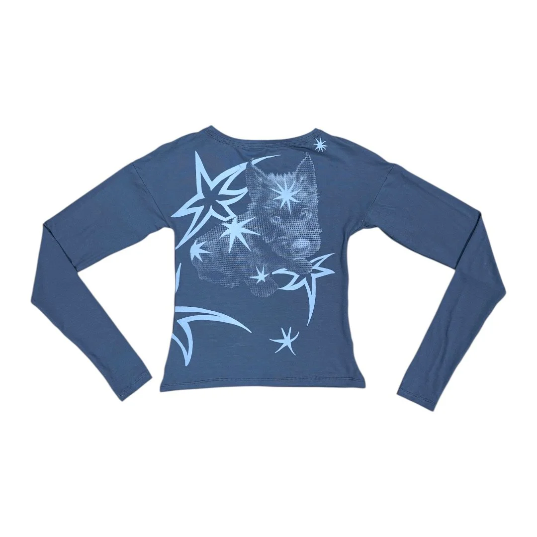 Westie blue Long sleeve Front_Camila Maldonado.JPG