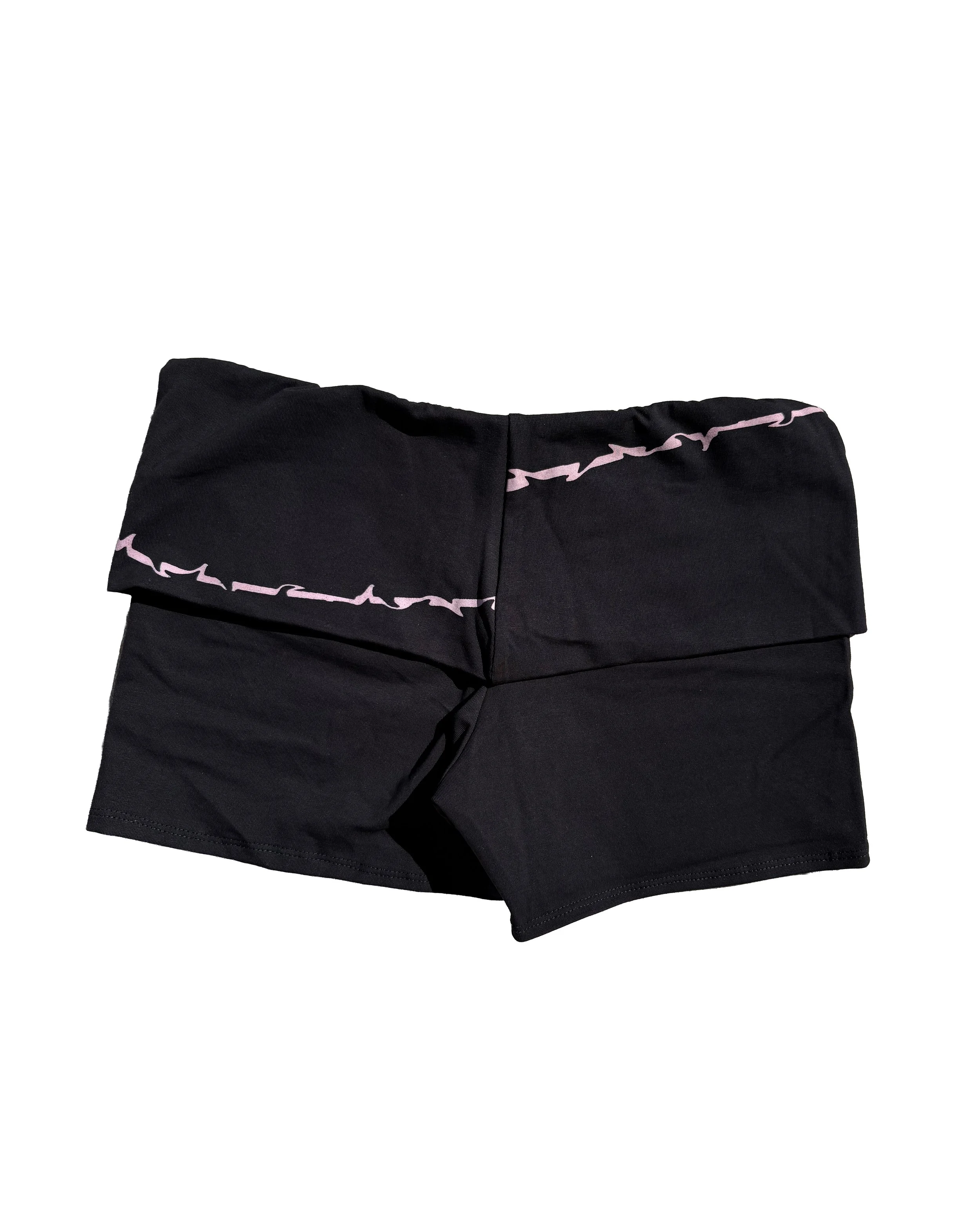 Geraniums Black short Back_Camila Maldonado.jpg