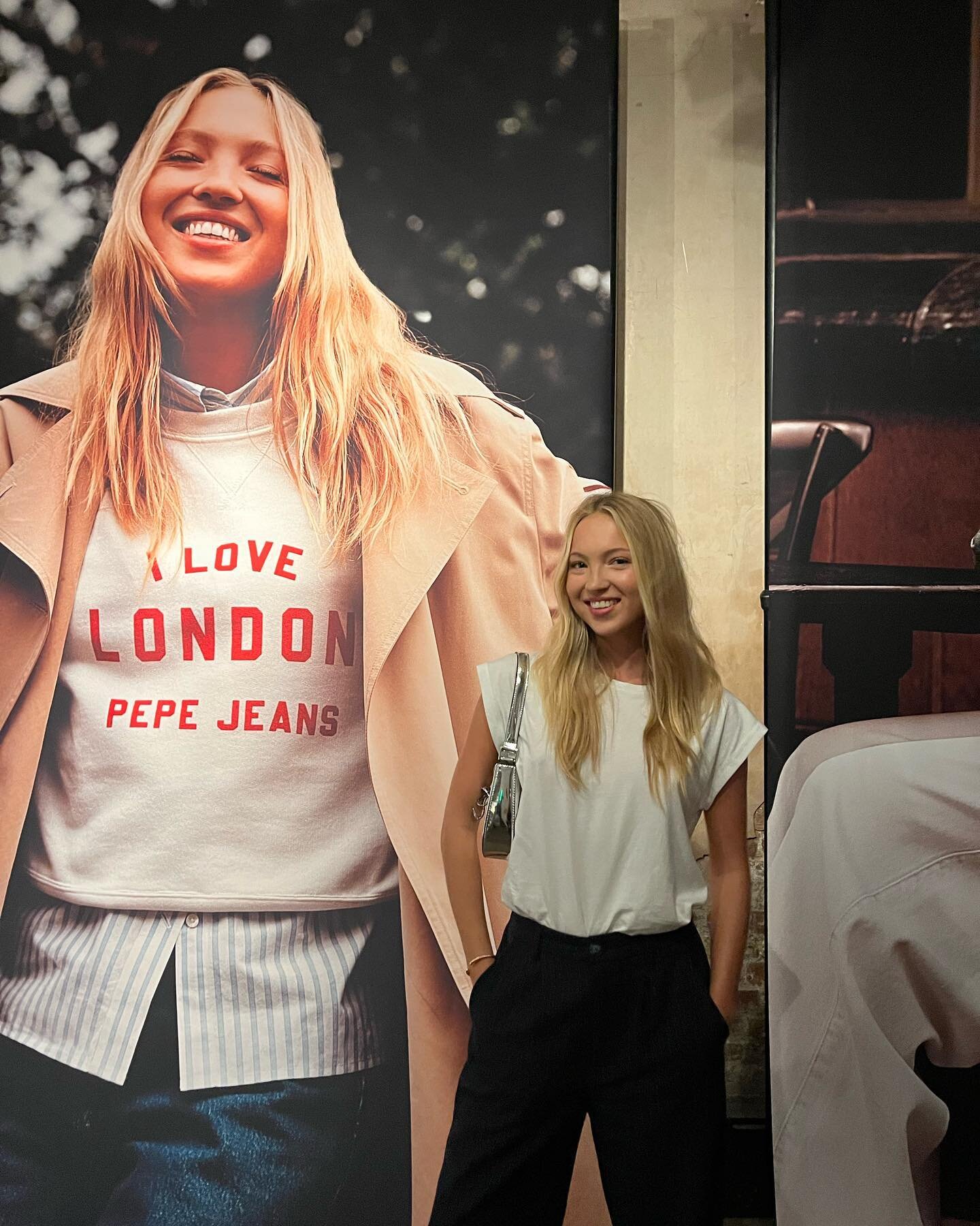 🎉🎉🎉50 years of @pepejeans it&rsquo;s coming home with @lilamoss taking the lead role 30 years after @katemossagency - what a brilliant evening ⭐️⭐️⭐️⭐️Thankyou @marcellawartenbergh 😘😘 #pepe #lilamoss #londonfashion