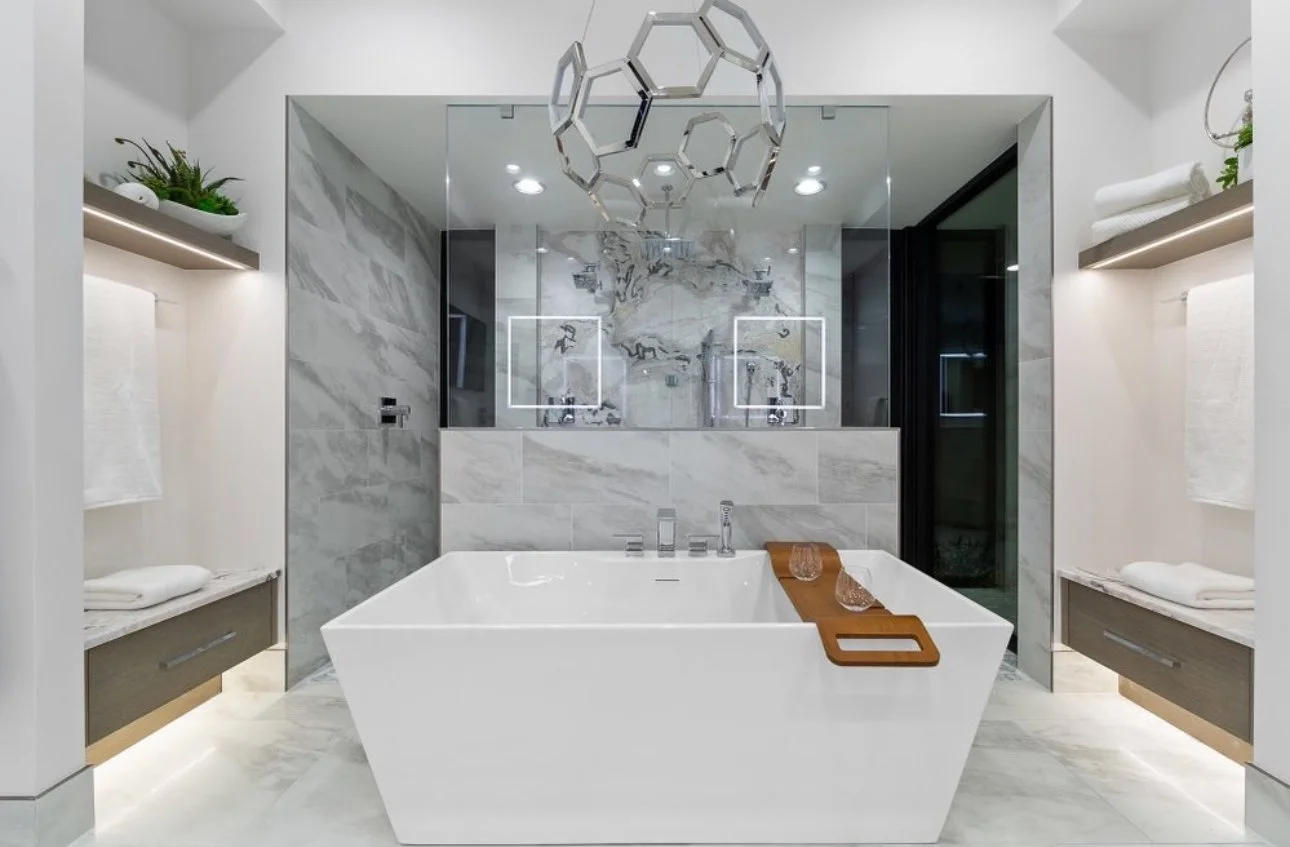 Primary bath with quartzite shower wall