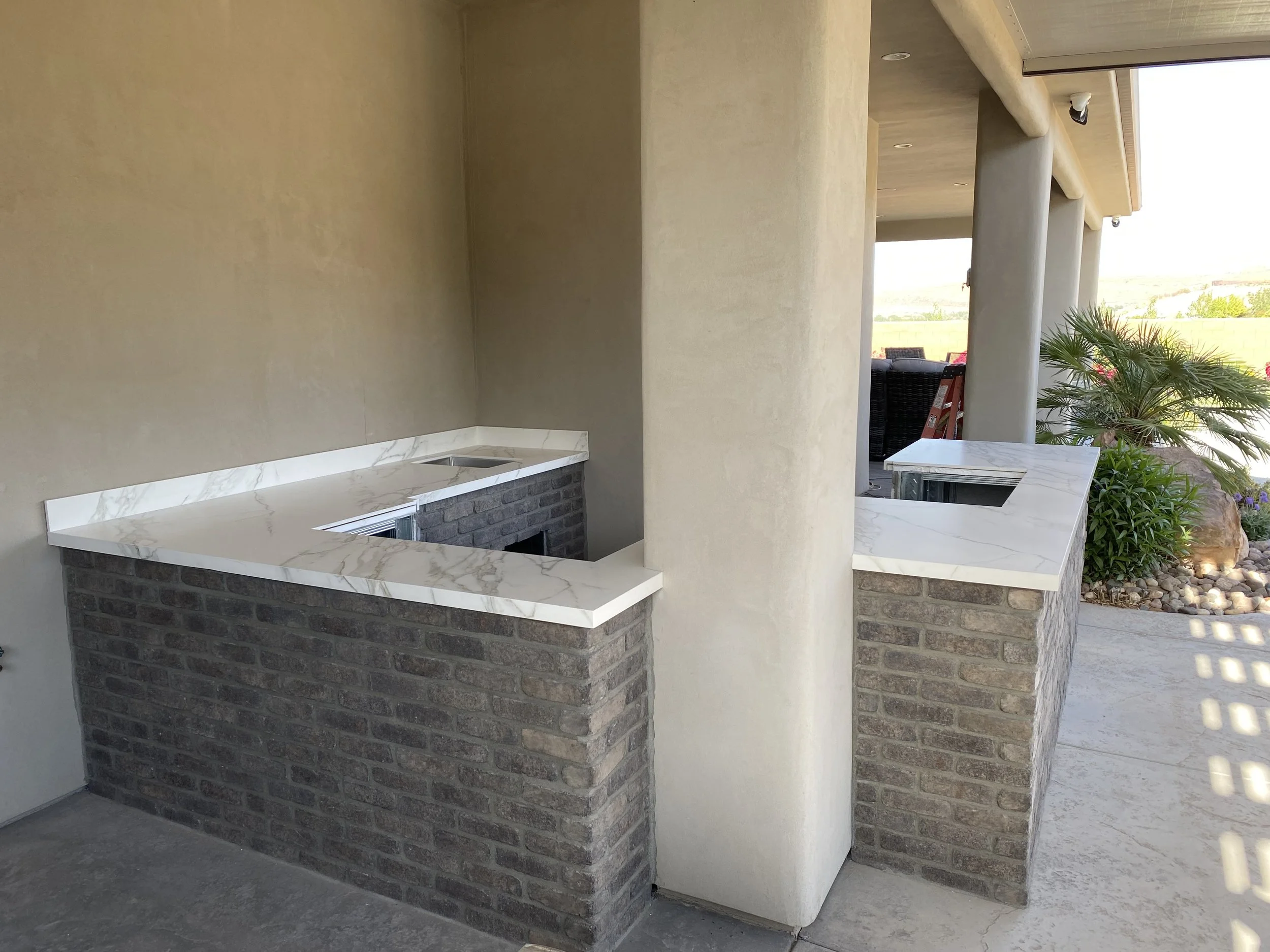 Neolith outdoor kitchen