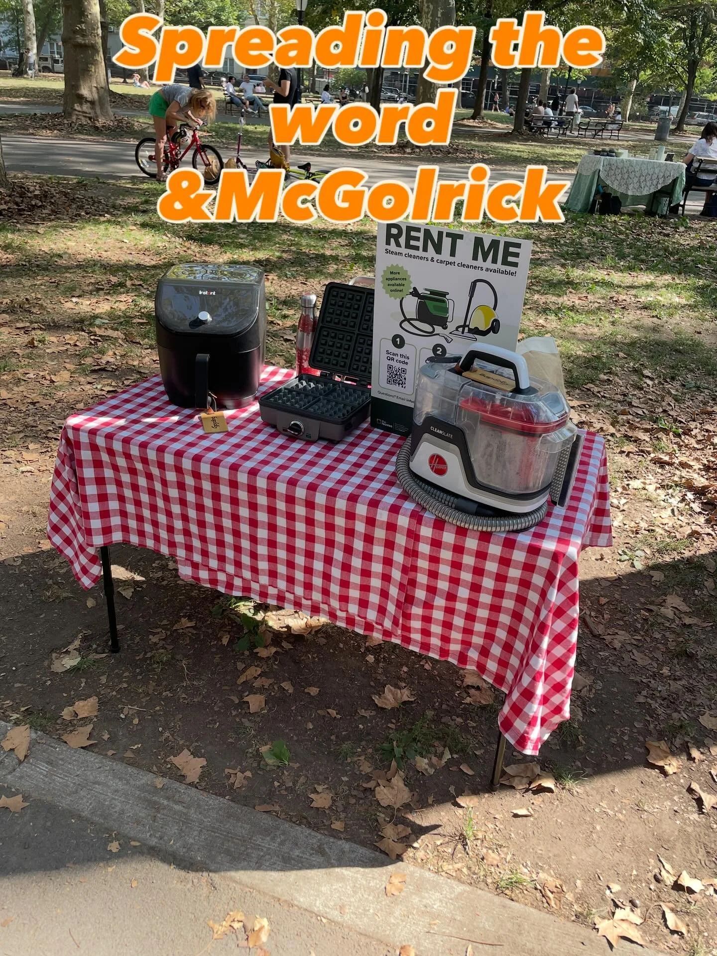 Chatting about reducing waste and circularity at McGolrick park in Greenpoint. Met some amazing people and enjoyed the crisp fall weather.