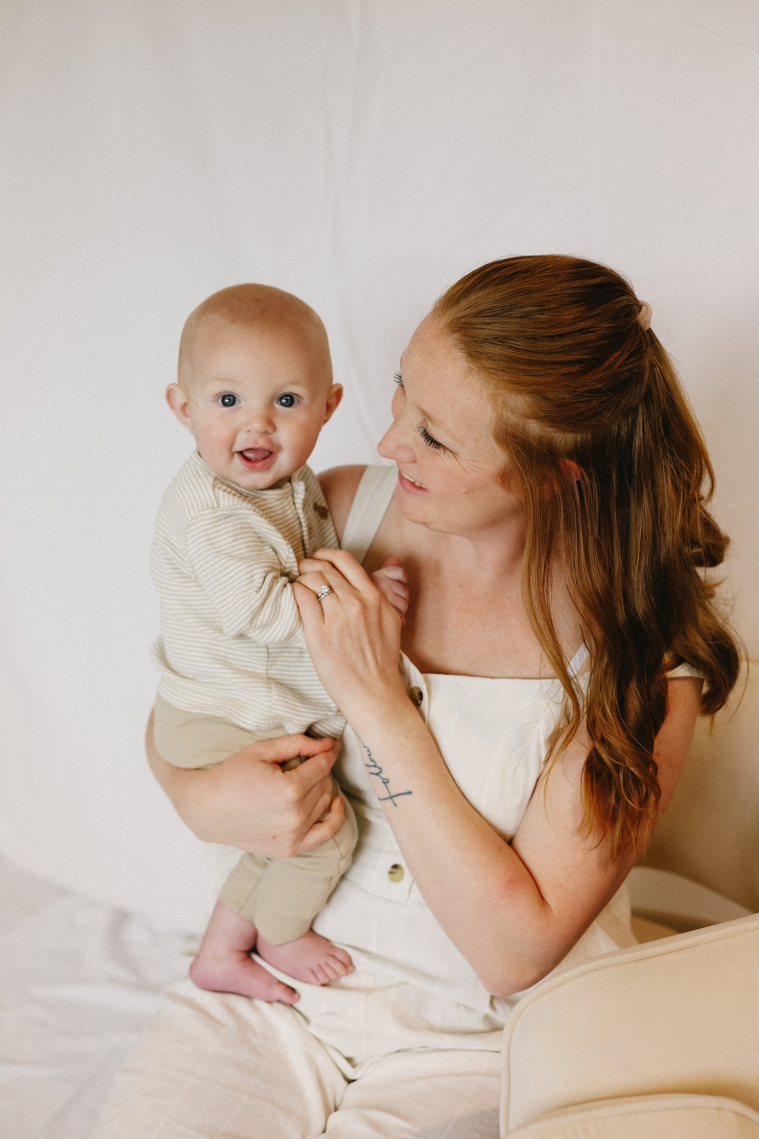 Motherhood Minis Photo Event