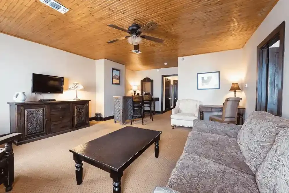 Family Suite | Living Room