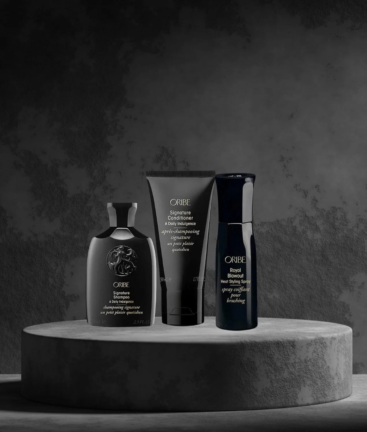 This Oribe Christmas kit is great for people who want to try Oribe out for the first time but maybe don&rsquo;t want to invest in full size bottles!

These mini sizes are perfect for travel and gym bags as well! ✈️ 

If you were using R + Co&rsquo;s 
