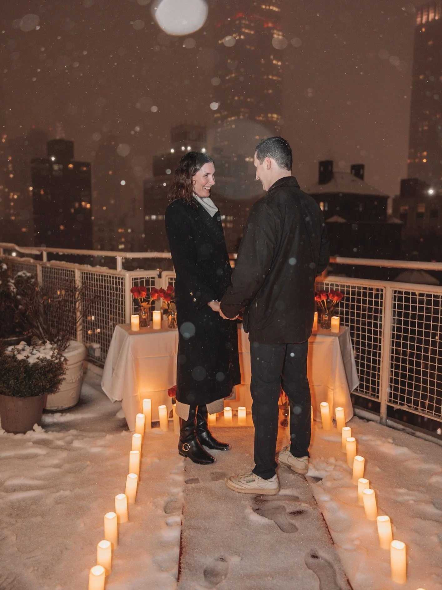 Here&rsquo;s the deal, we&rsquo;re all going to collectively pretend that this proposal was during this year&rsquo;s snowstorm and not last year&rsquo;s, ok? Congrats M &amp; K!
.
.
.
#nycproposal #nycengagement #nycengagementphotographer #nycwedding