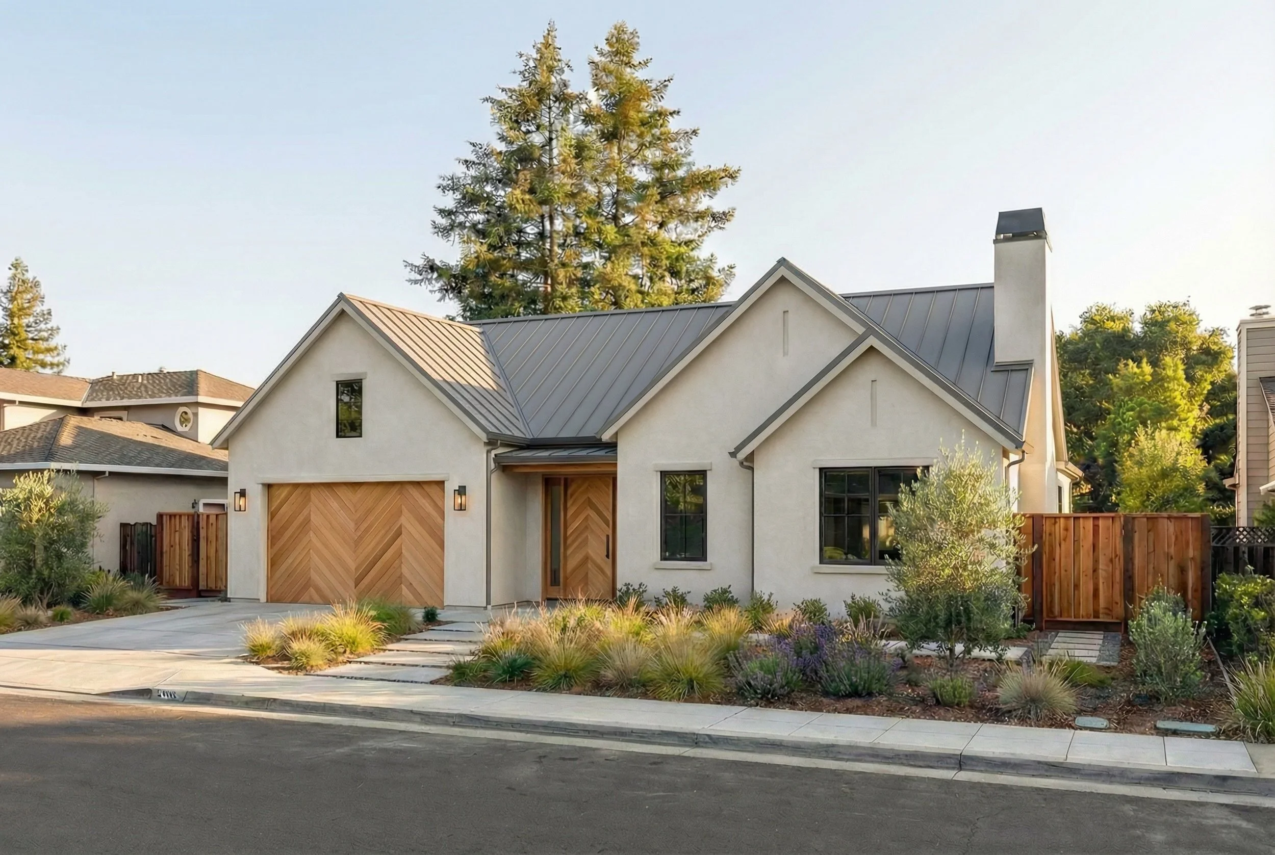 Adobe Transitional Residence
Warm Modern Design