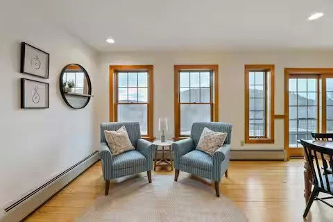 Air BnB House 8.jpg