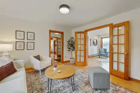 Air BnB House 1.jpg