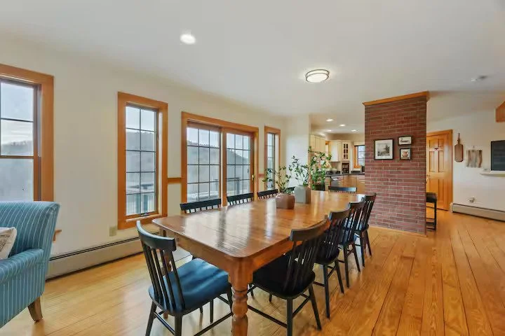 Air BnB House 5.jpg