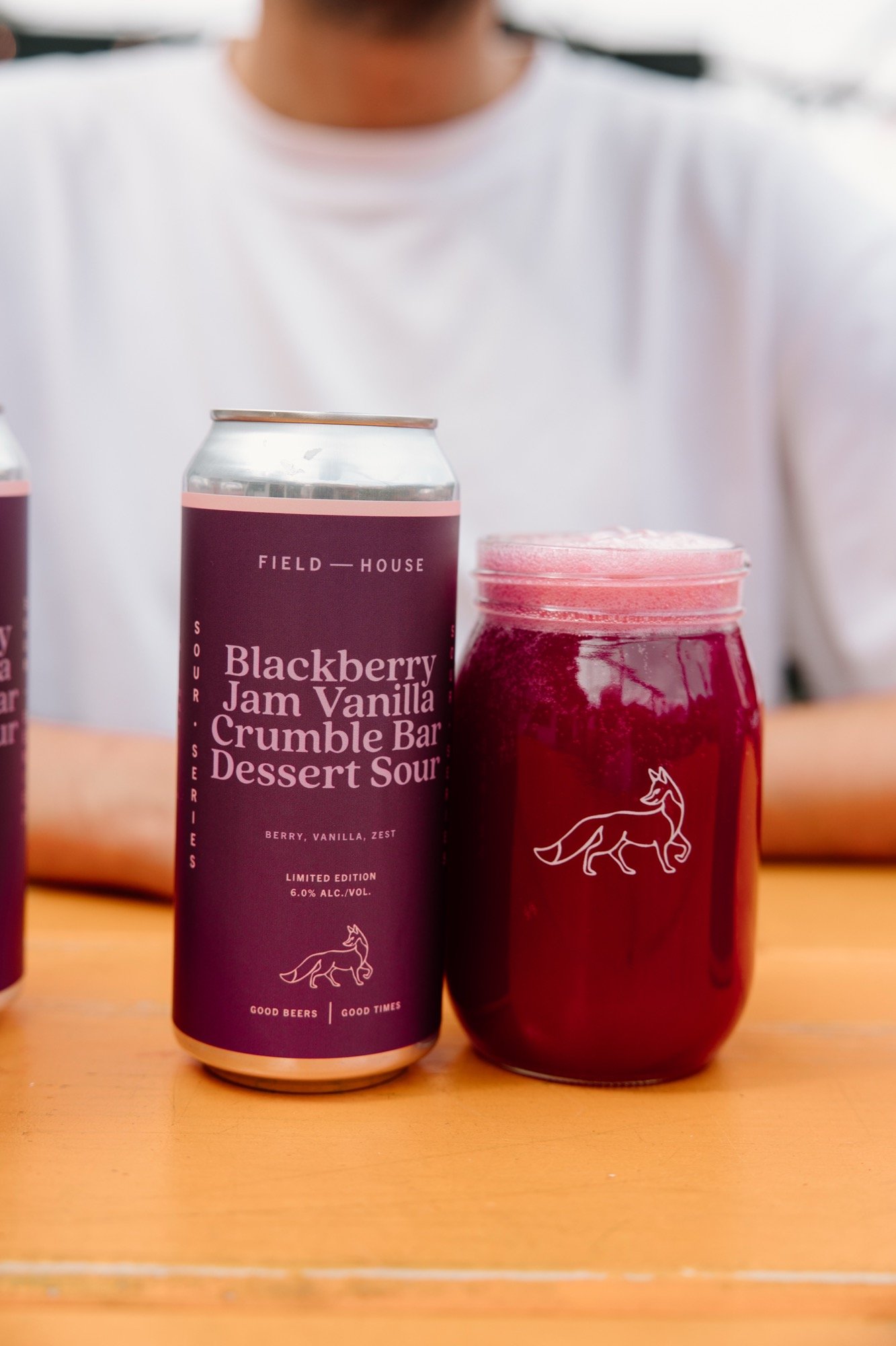 fh-blackberry-vanilla-jam-crumble-bar-dessert-sour.09.01.26-4.jpg