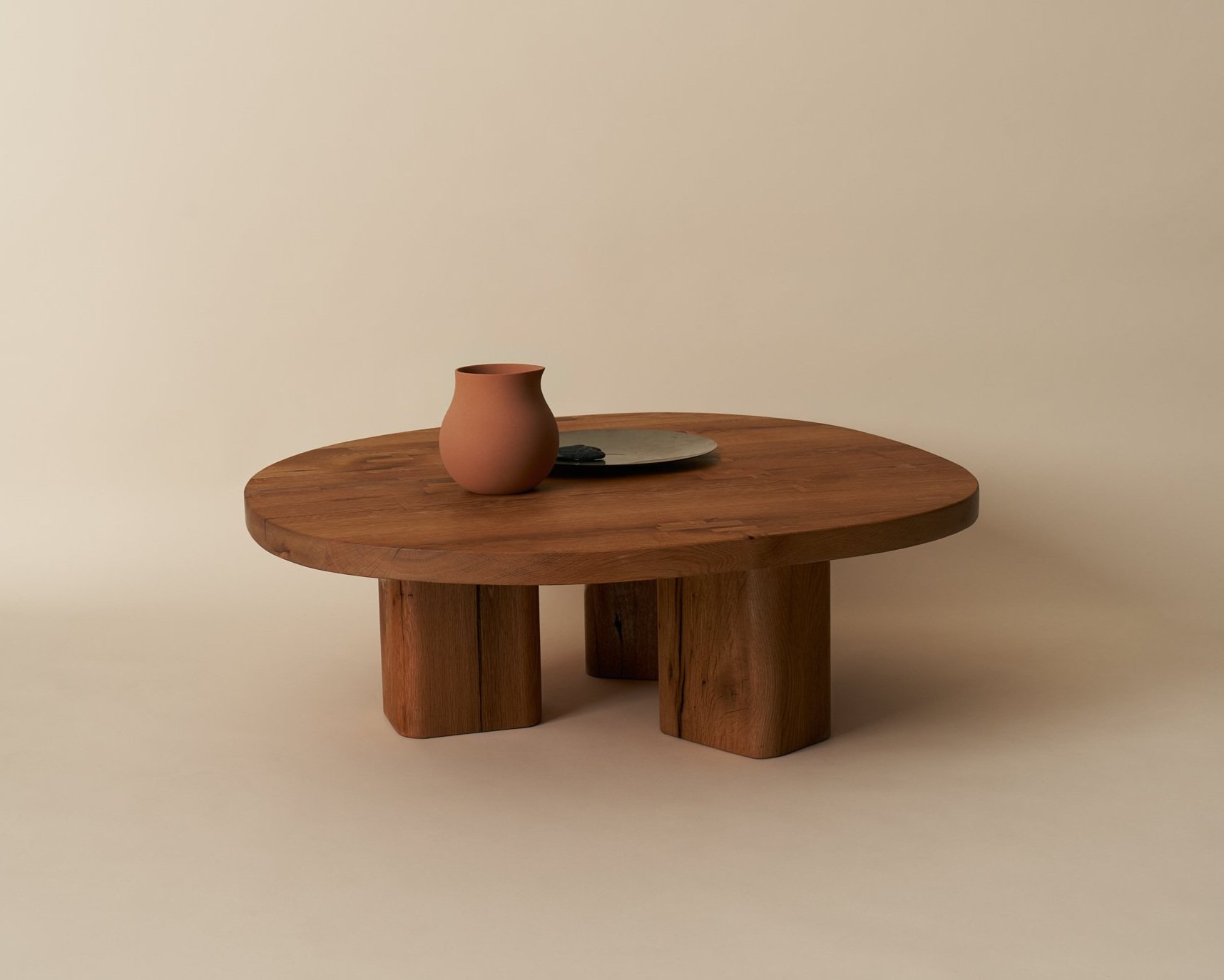 231106_LF_BRIANFURNITURE_2_071_WithObject.jpg