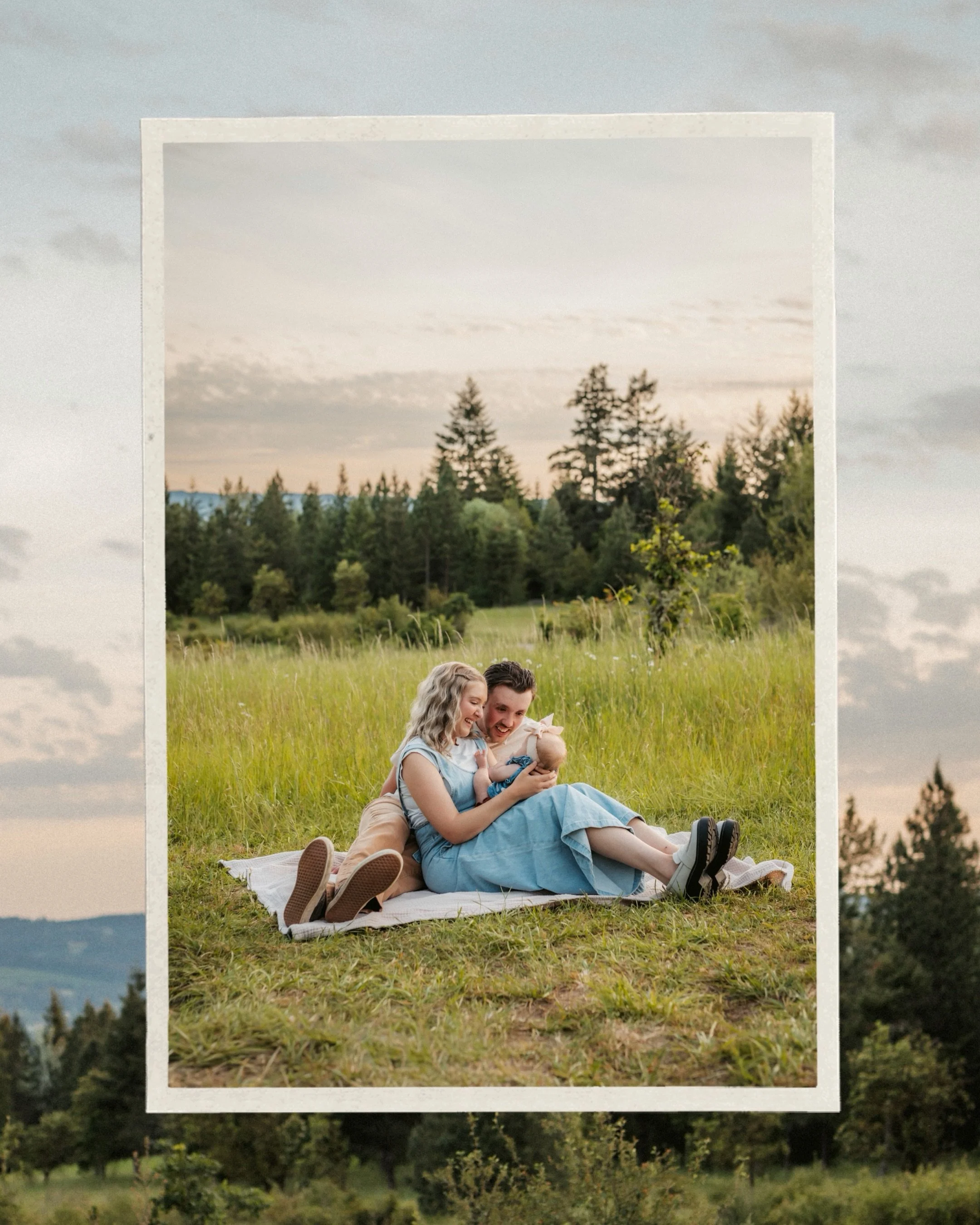 We love capturing different stages in life 🥹 We shot Wyatt and Lexi&rsquo;s wedding 5 years ago and now they have started a family of their own 🥲🧡

#familyphotos #weddingphotographer #familysession #oregonweddingphotographer #oregonphotographer