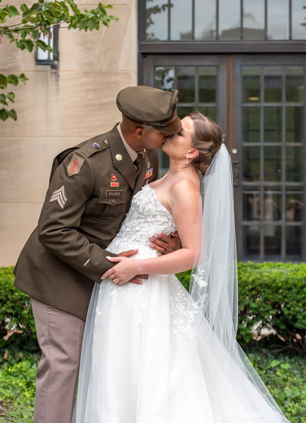 masha2025-466_Keri-Ann Gordon Wedding photographer Kansas.jpg