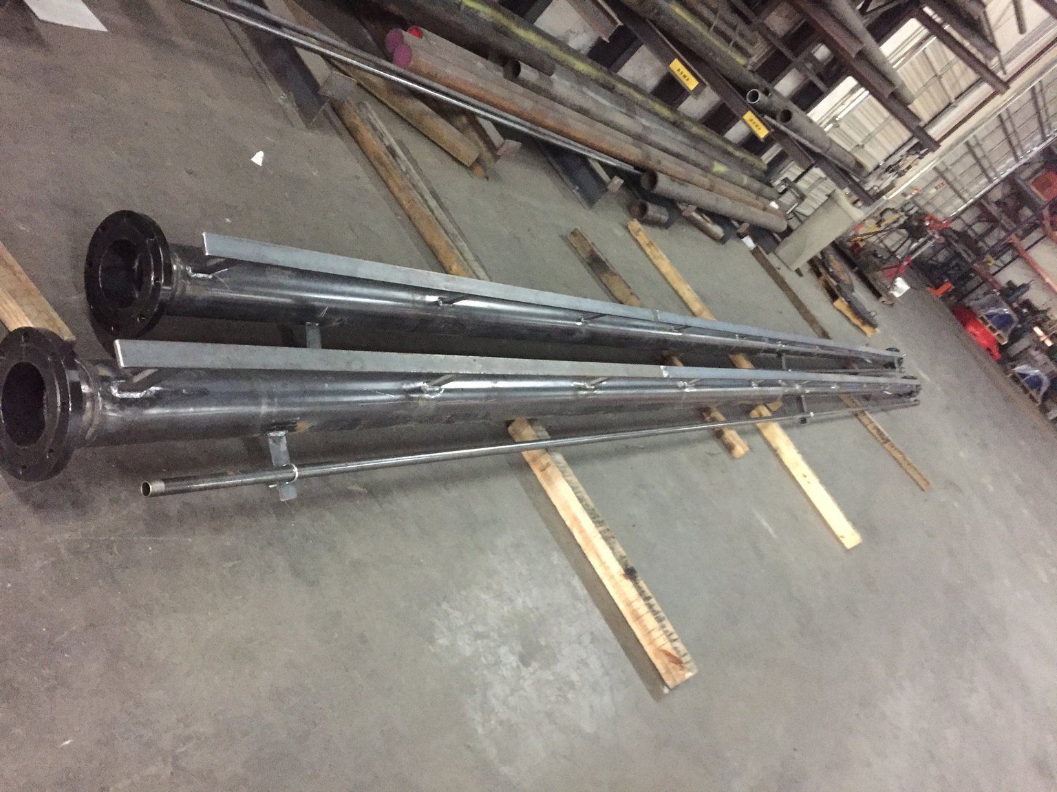 Fabrication - piping w external clips.jpg