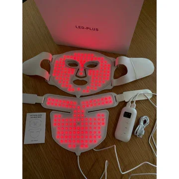 LED- Plus Mask - Face, neck & décolletage
