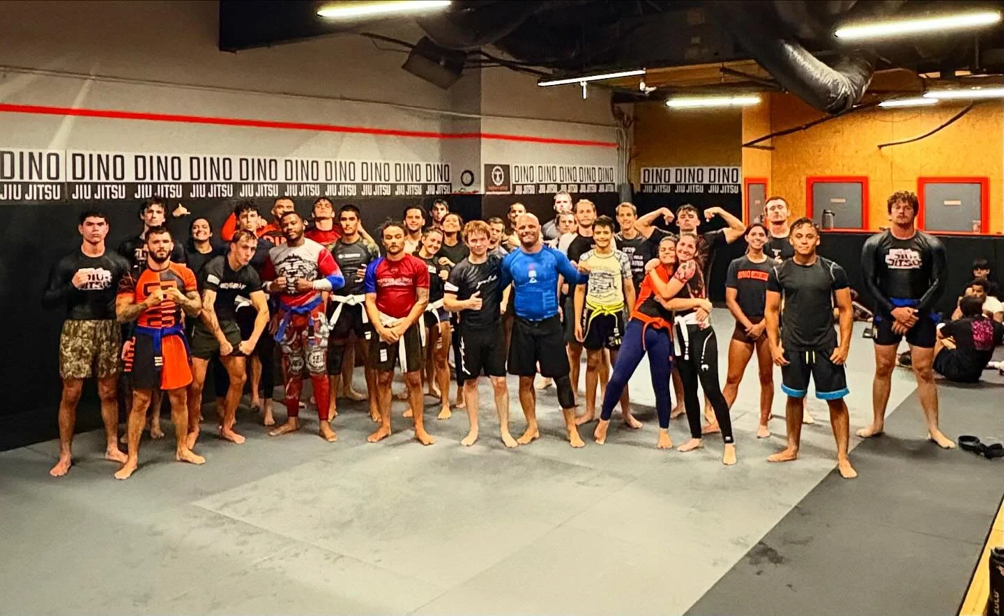 🥋 Jiu-Jitsu at Dino Jiu-Jitsu with Coach @rafaelpinheirobjj !
👊 Gi or No-Gi classes
🧒 Classes for kids and 👶 for tots
🔥 Technique, discipline, and fun for all ages!
🦖💪 Come train and grow with us!