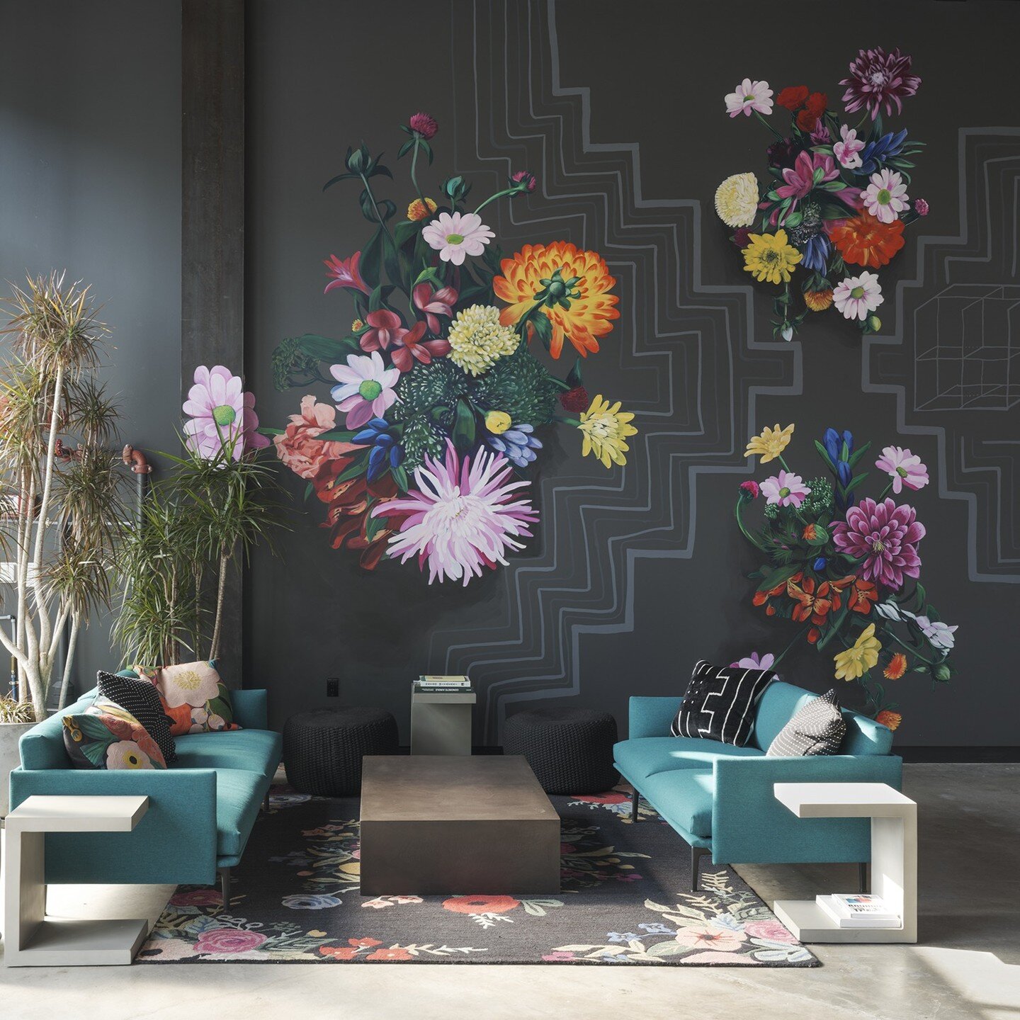 Spring is here! The city is blooming and so is the mural at Stone Way Auto. Book your next offsite meeting here and enjoy one of our modern, comfortable, bright, casual meeting sit spots.

#StoneWayAuto #StoneWayAutoEvents #ModernEventSpace #EventVen