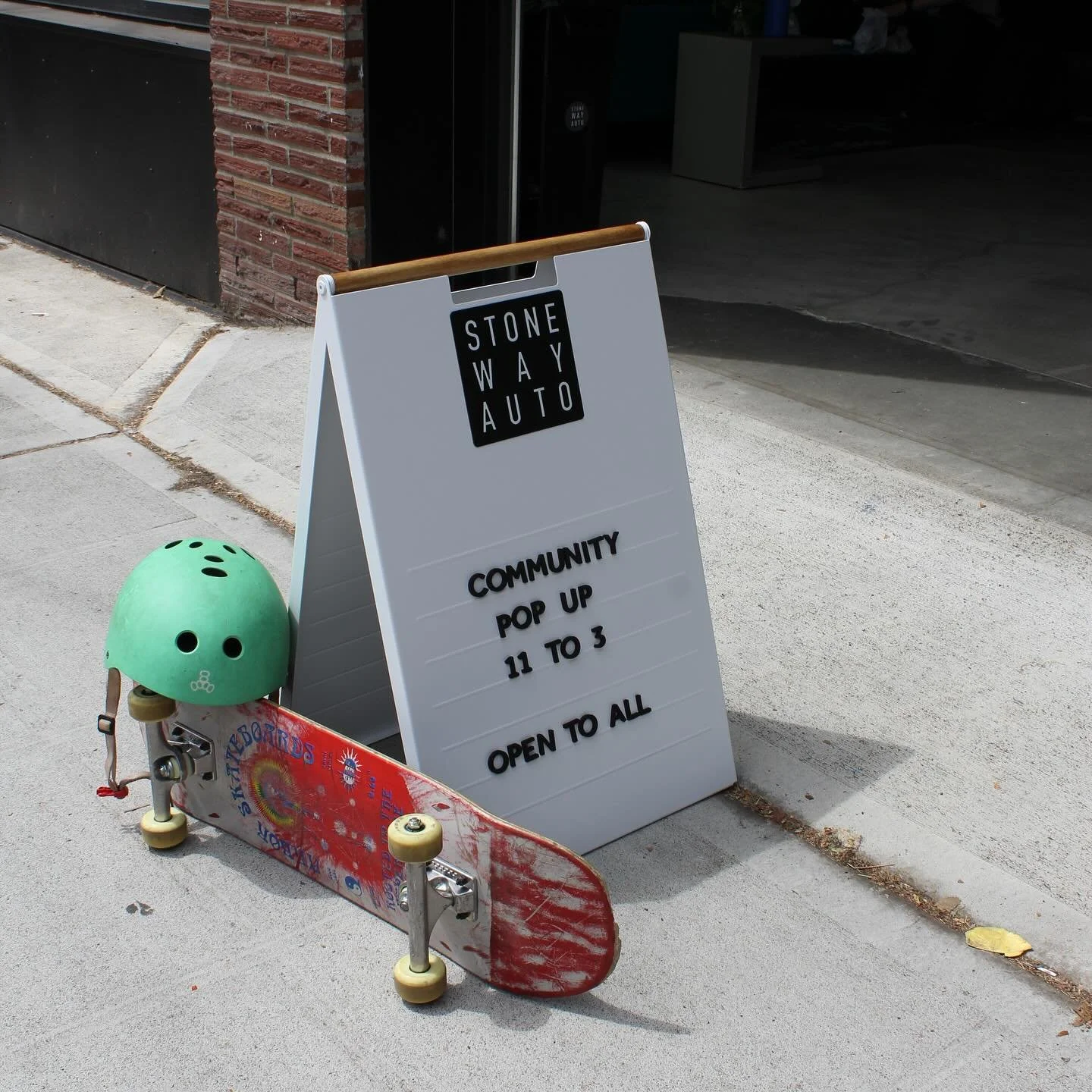 Thank you to everyone who came out to the first Community Pop-up at Stone Way Auto! We’re grateful to all those who swung by and all the vendors who participated. You all helped make this event so much fun! We’ll be doing more things like