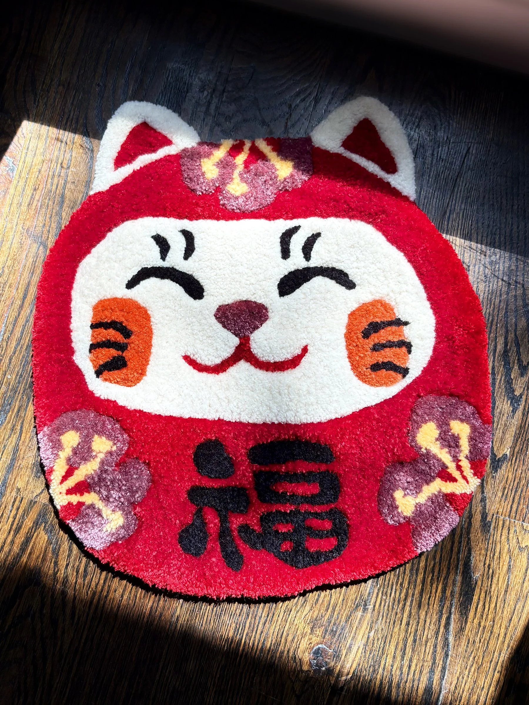 lucky cat — red