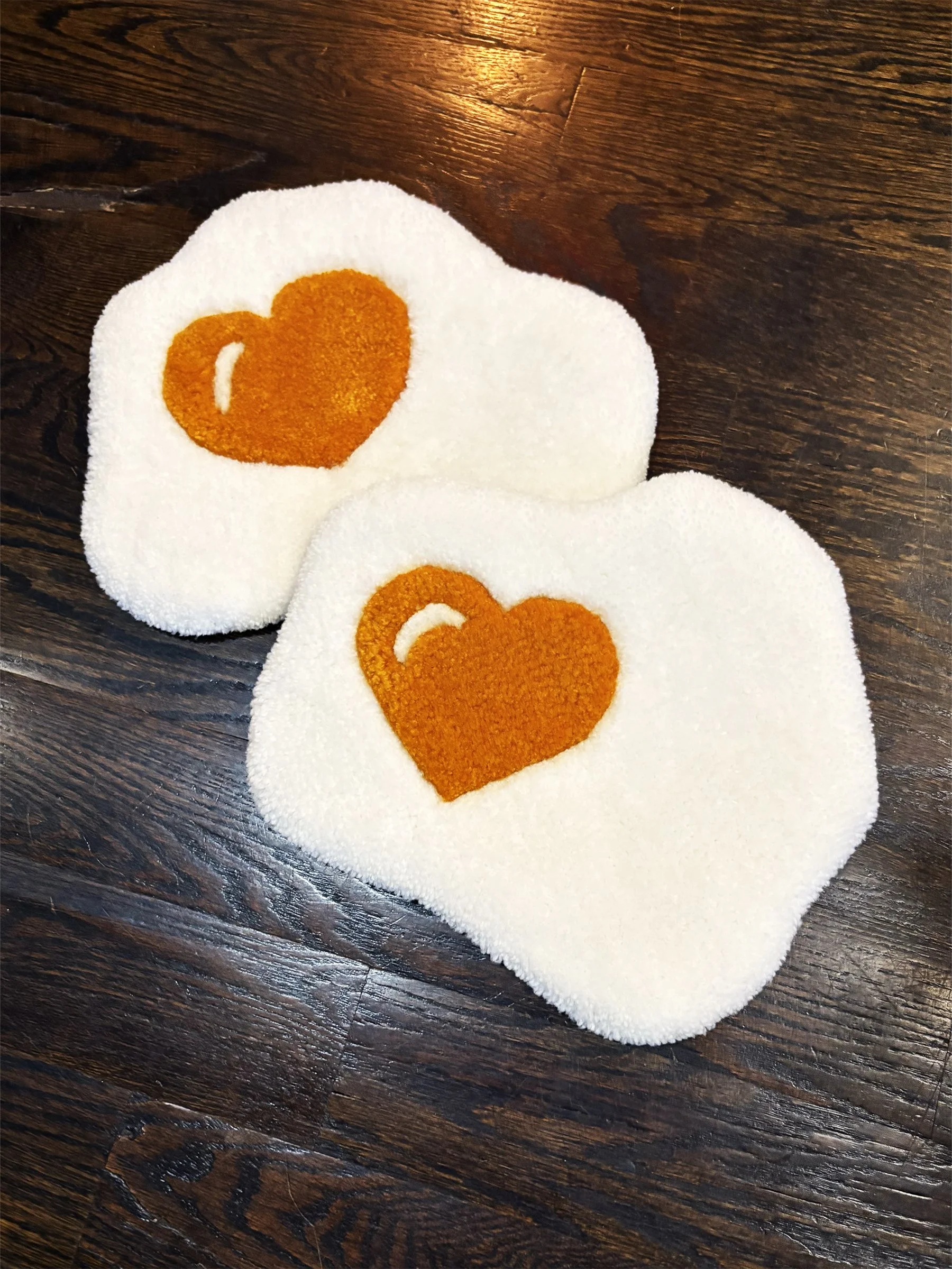 heart yolk eggy