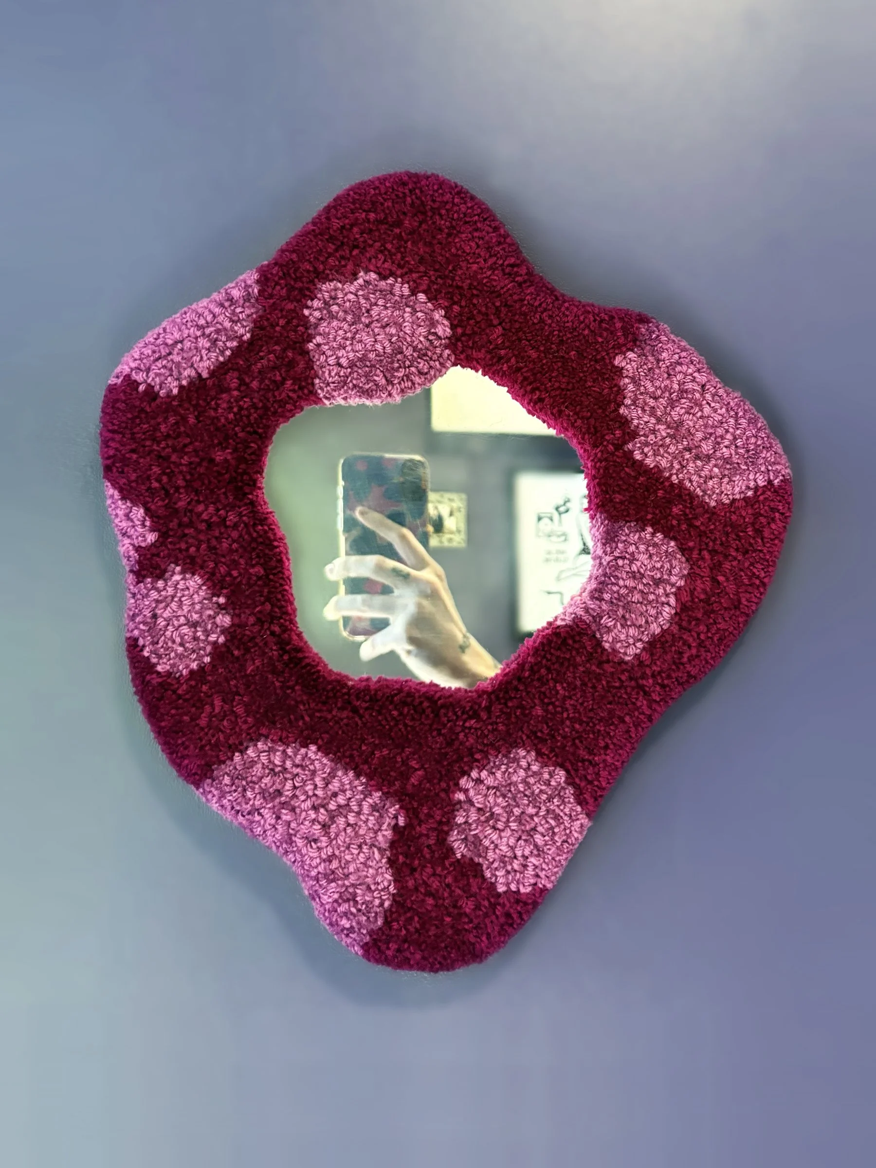 dots_on-wall.jpg