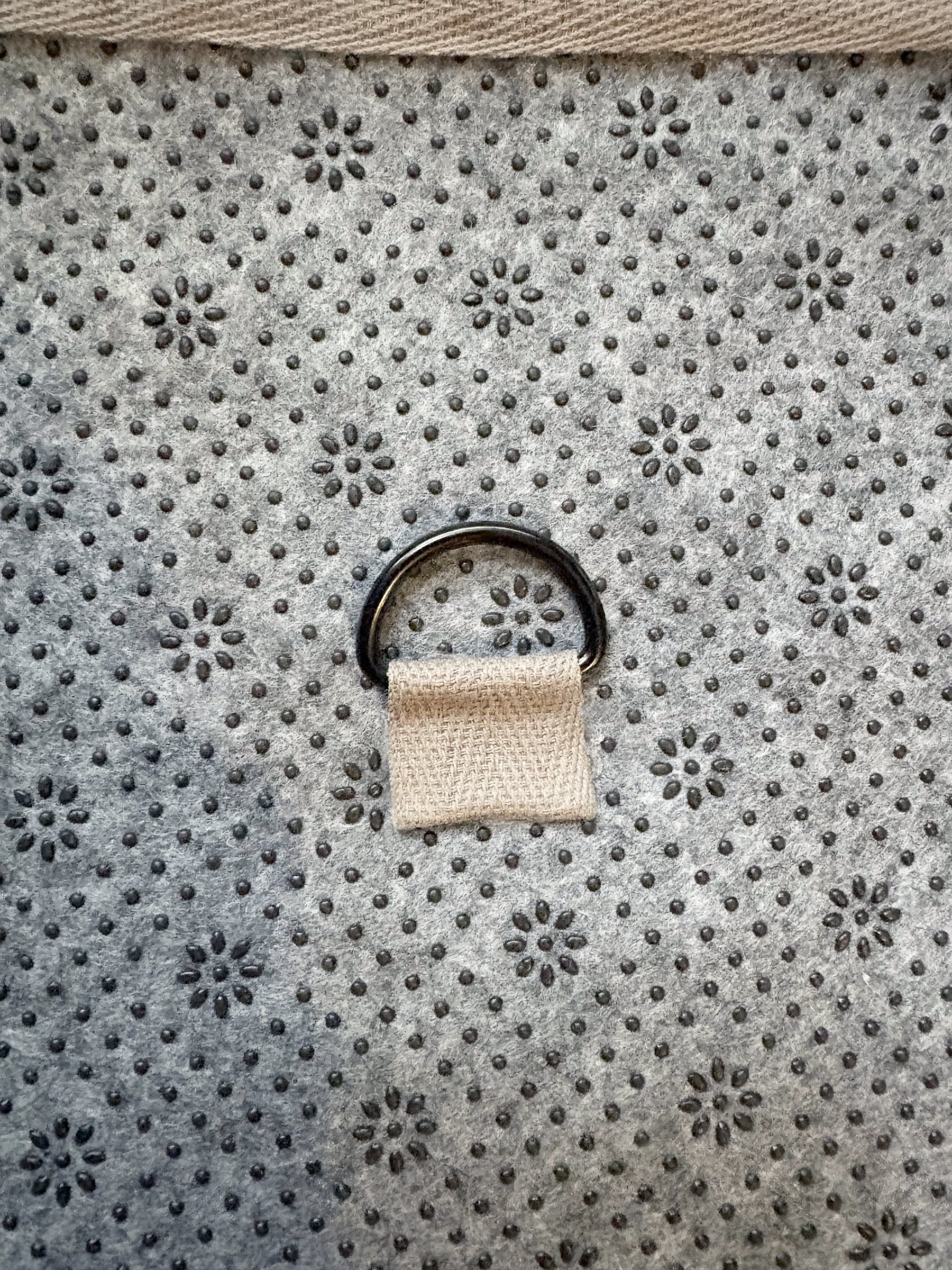 _back_non-splip-hook-1.jpg
