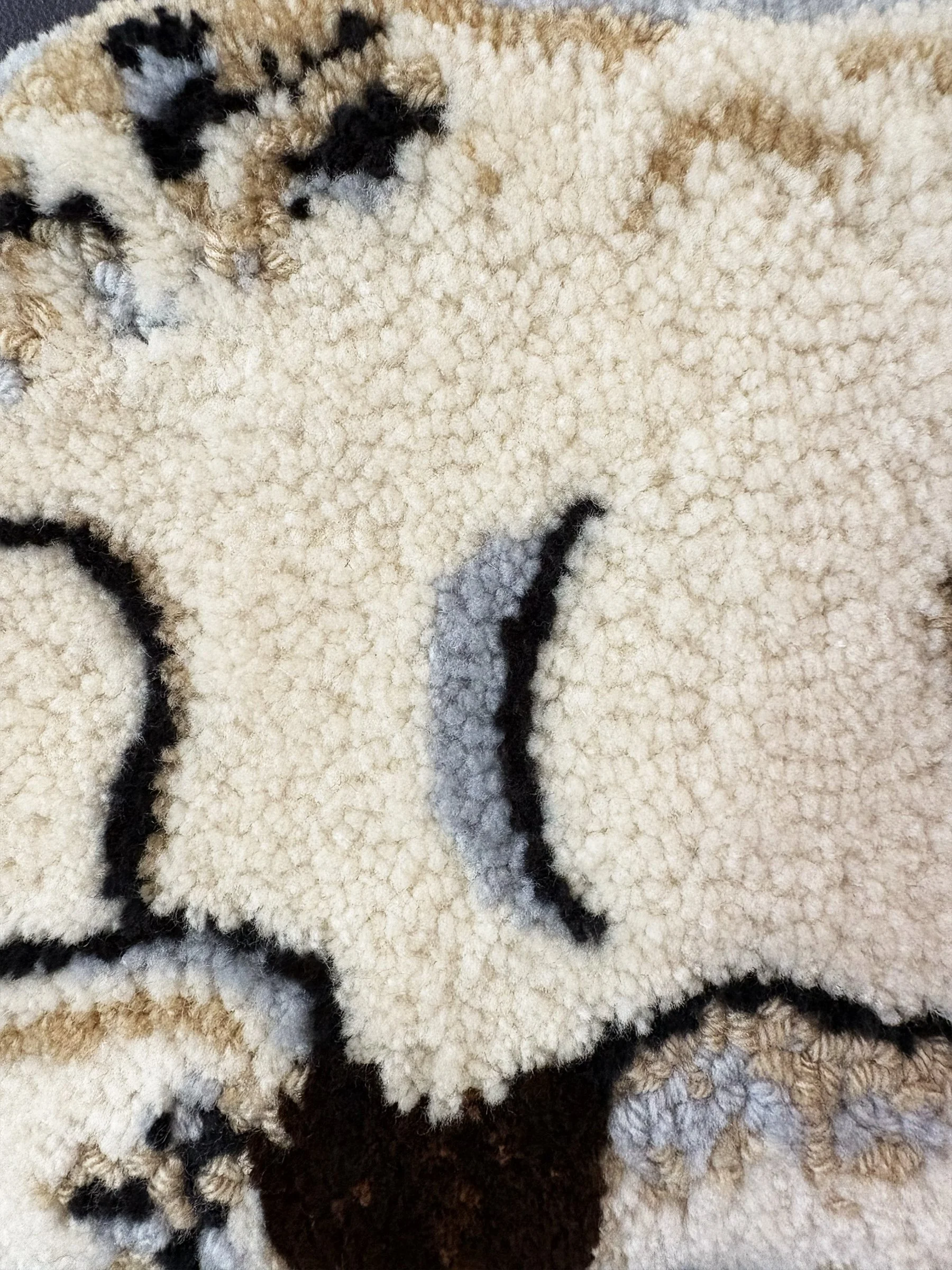 lamb-sititng-detail-2.jpg