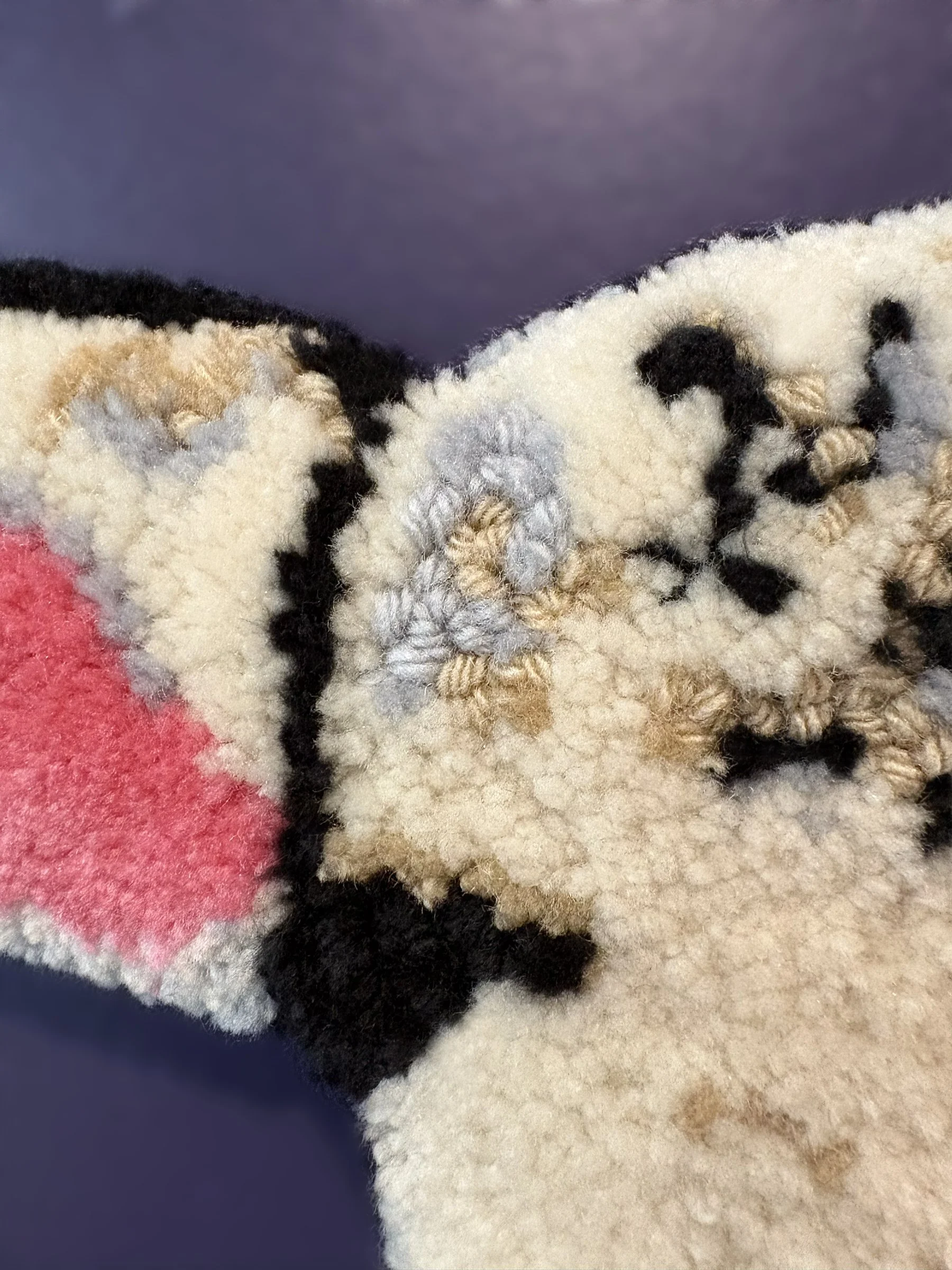 lamb-sititng-detail-1.jpg