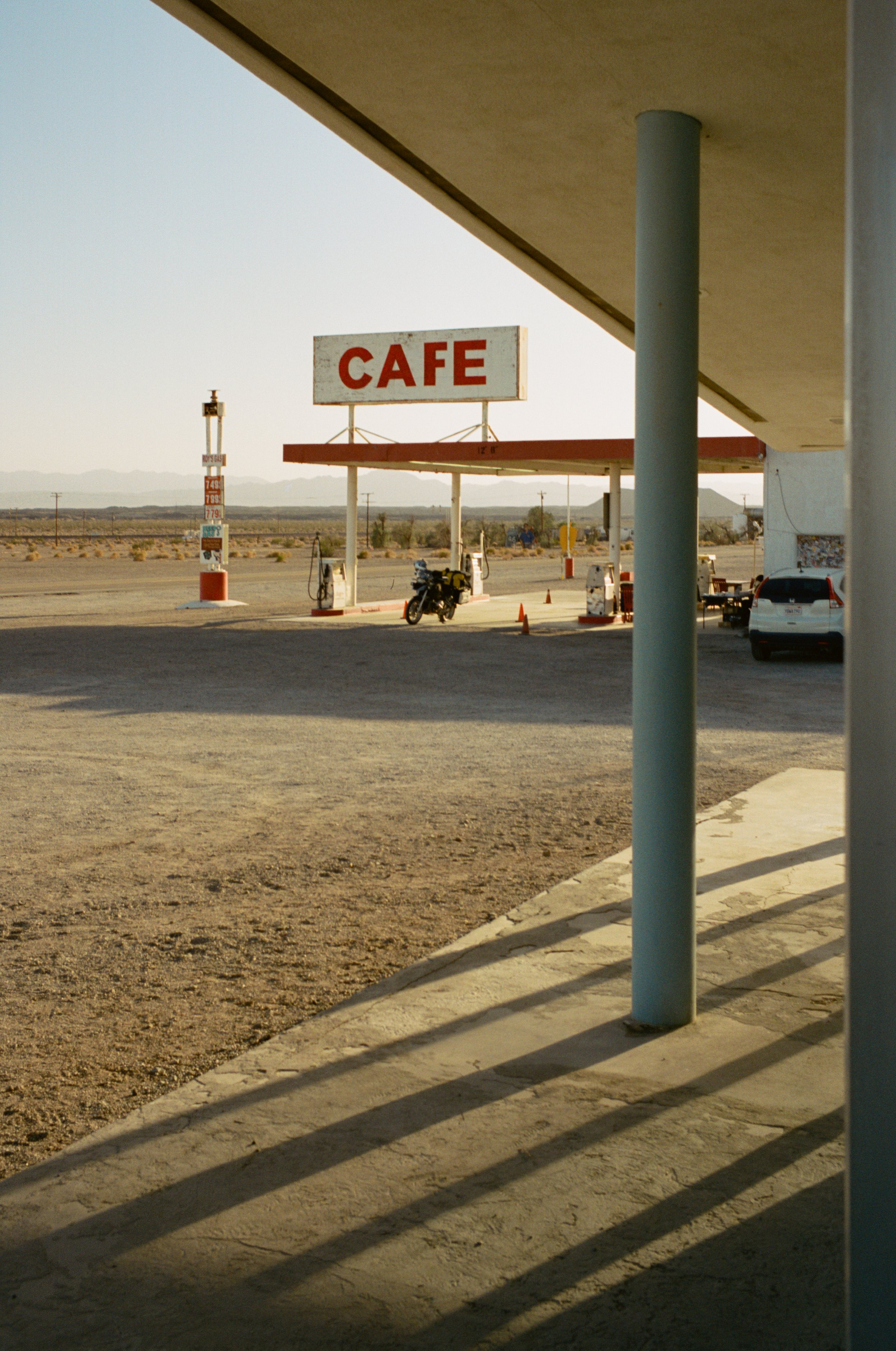 Roys Cafe.jpg