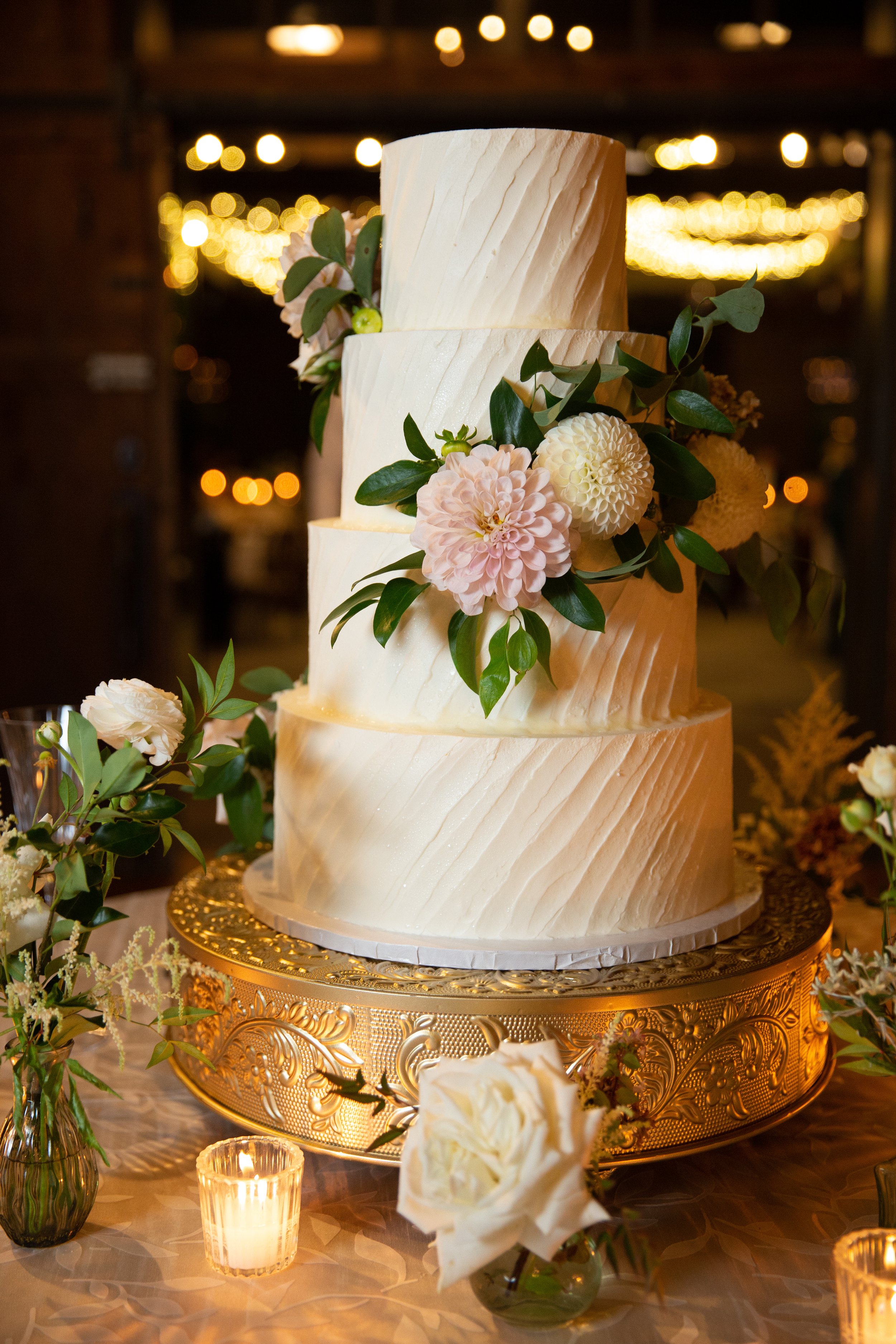 Mrs-Sugar-Booger-Bespoke-Wedding-Cakes-Designer-Cake-OEI.jpg