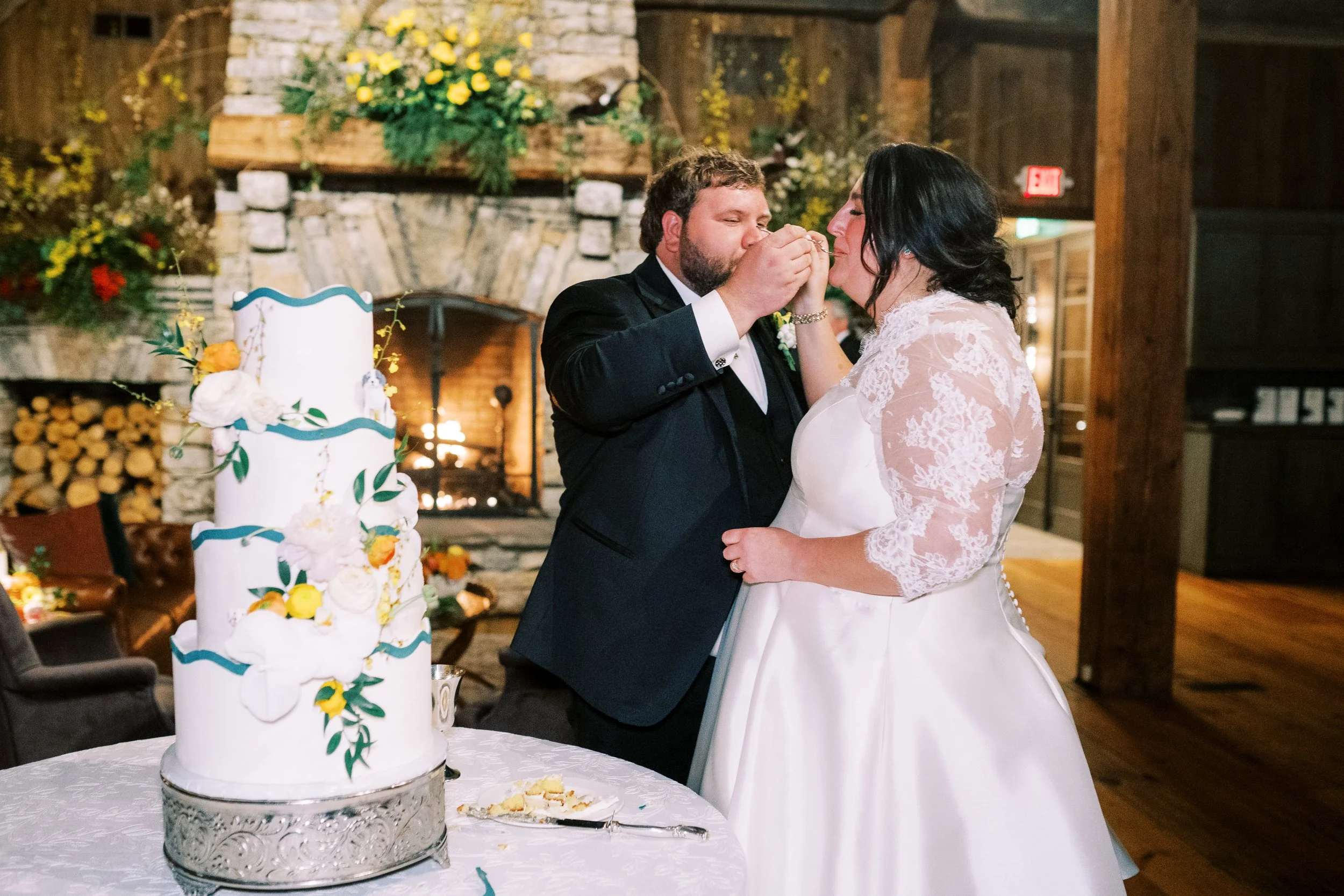 lizdylan0841 (1).jpg