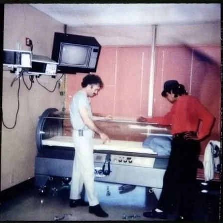 It&rsquo;s interesting to see how wellness trends evolve. Practices like IV therapy, red light treatment, detox cleanses, and longevity-focused health regimens were once weaponize to disgrace  #MichaelJackson...they're selling today. With no shame li