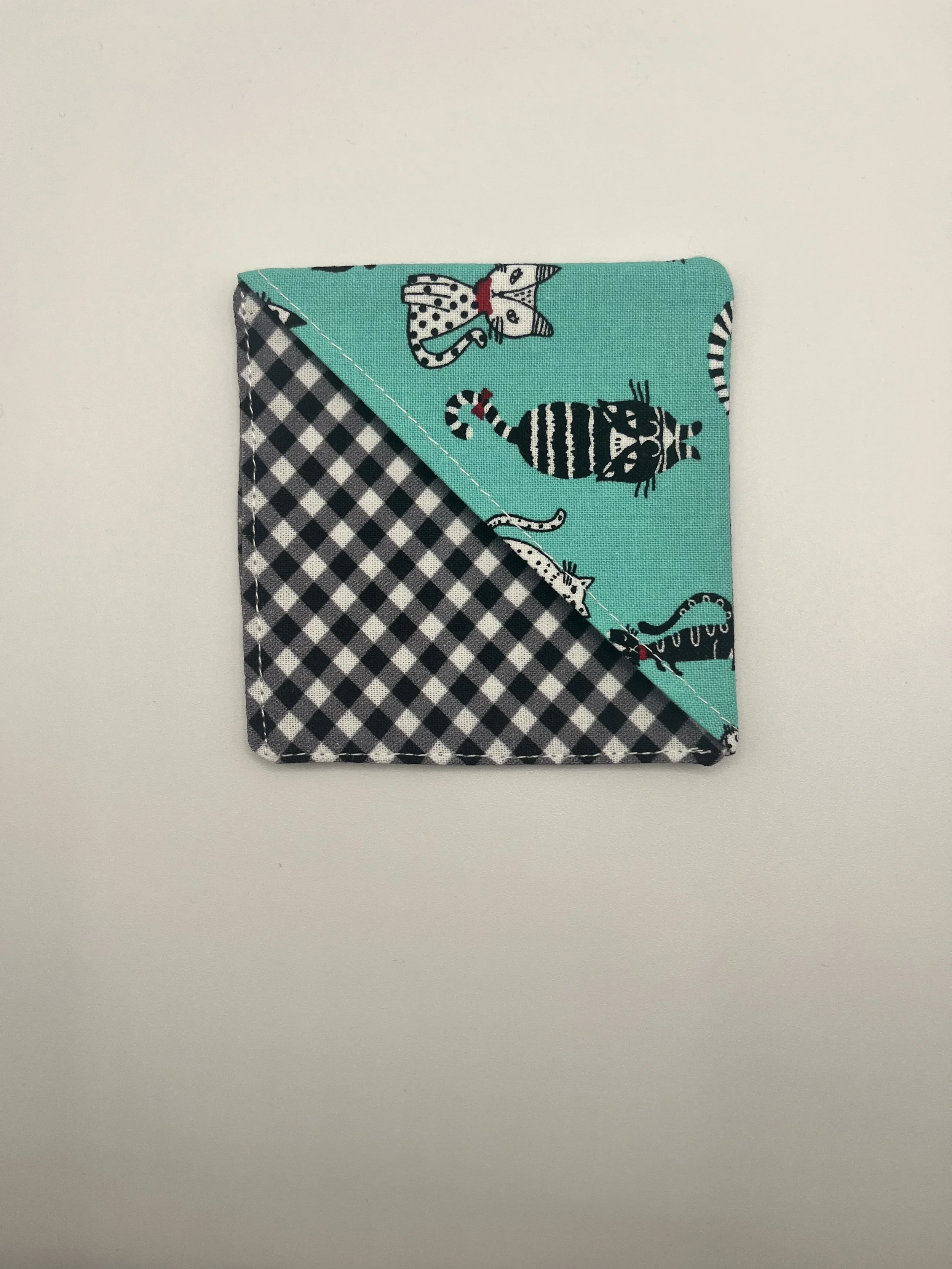Corner Bookmark - Cats on Aqua