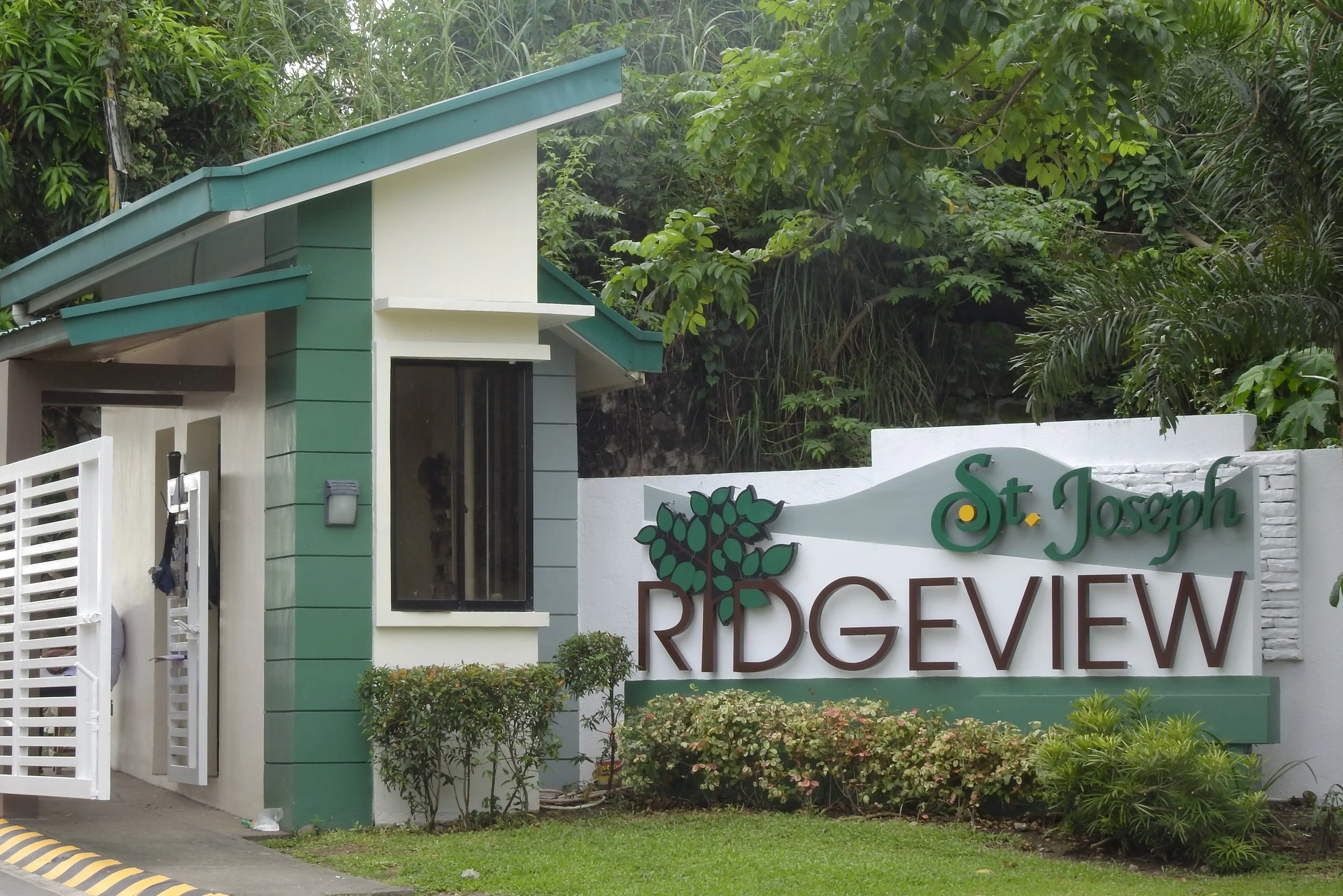 Zenith Door Knobs & Strike Plates - PA Properties – Ridge View, San Pedro, Laguna